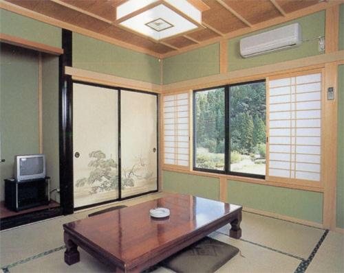 Japanese-Style Room