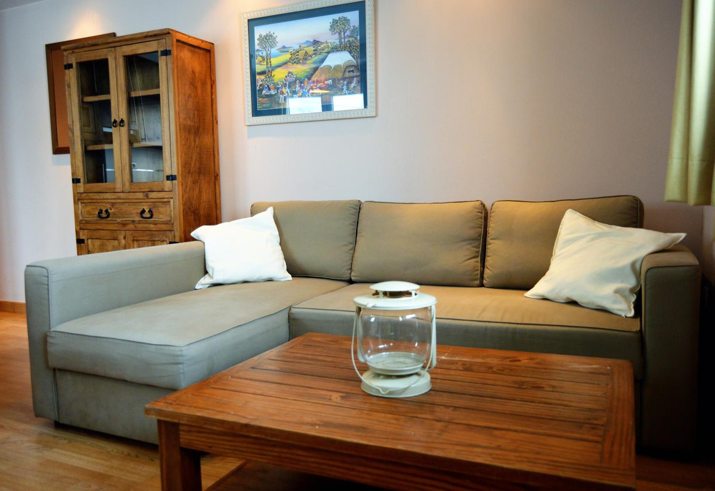 One-Bedroom Apartment photo 3
