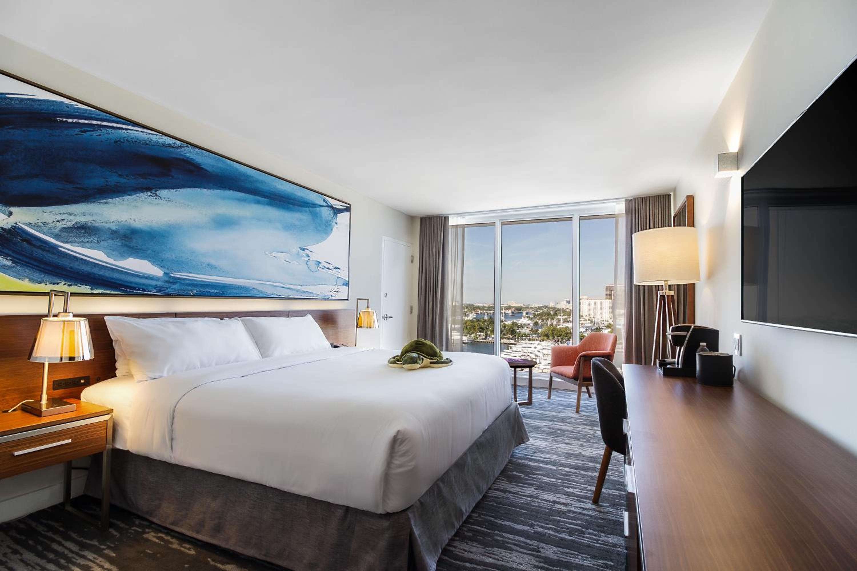 Intracoastal View King Bed Room - Photo 1