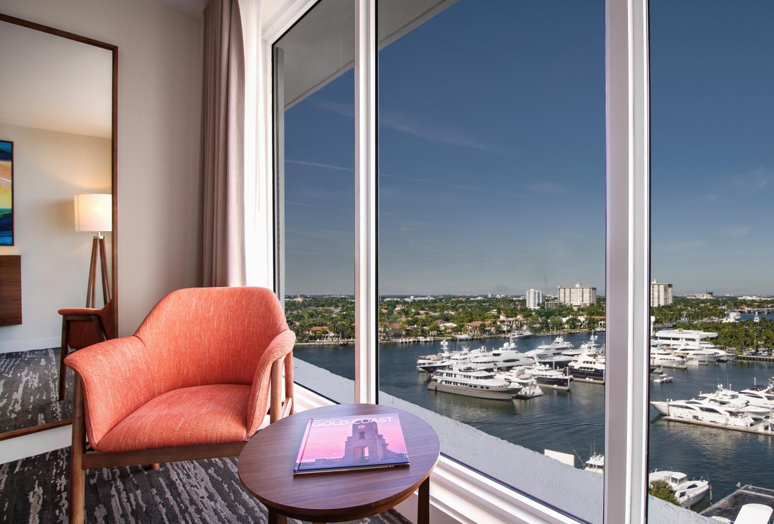 Intracoastal View King Bed Room - Photo 6