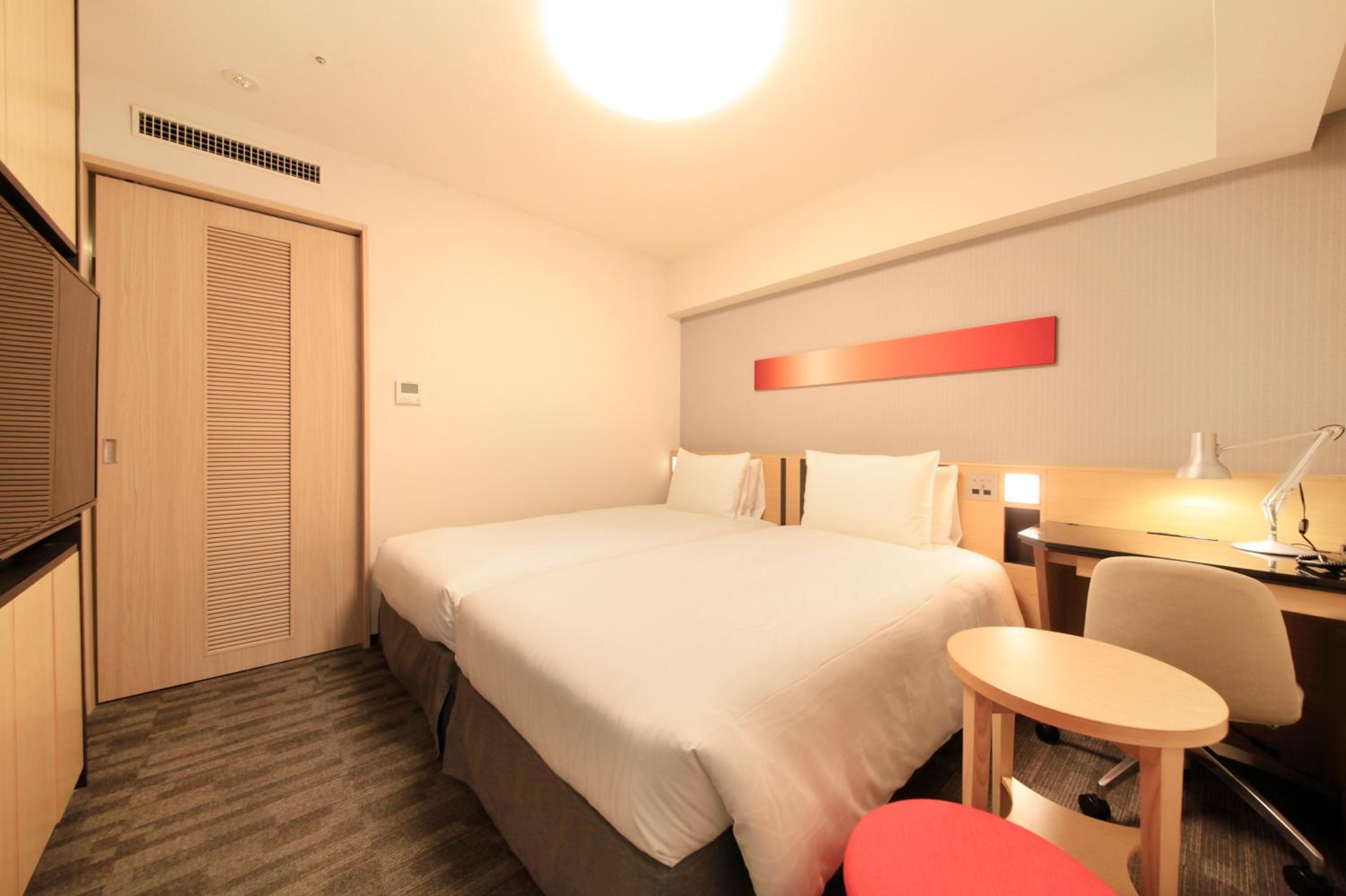 Moderate Twin Room - Non-Smoking
