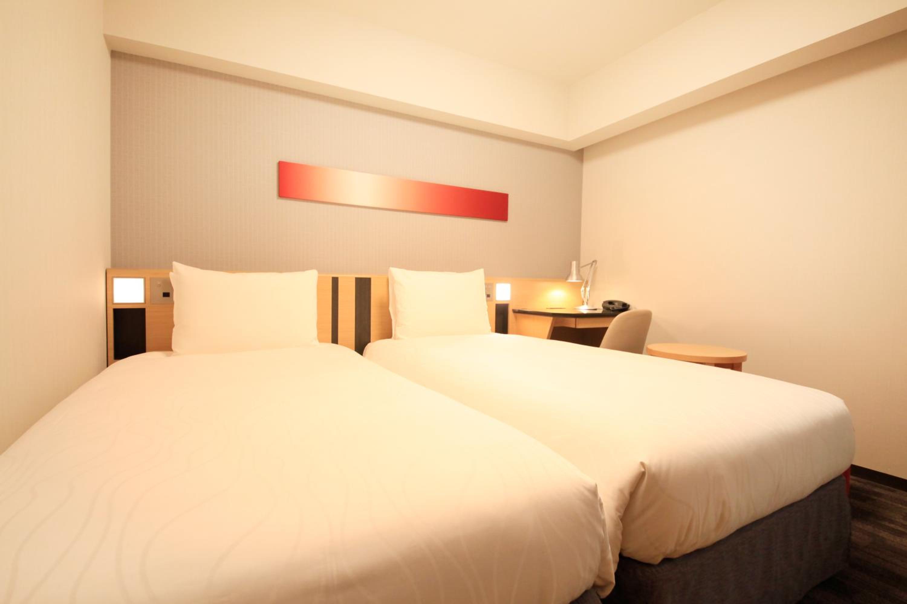 Moderate Twin Room - Non-Smoking