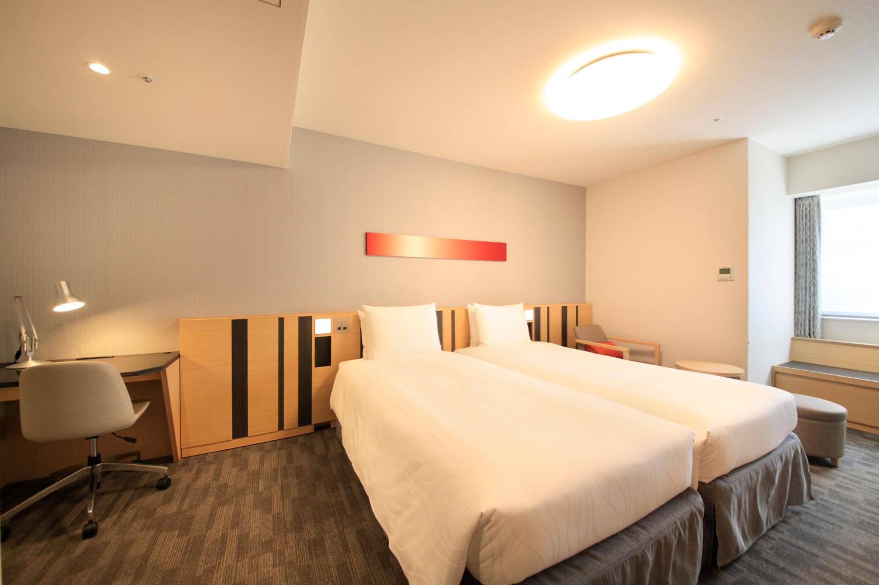 Premium Twin Room - Non-Smoking