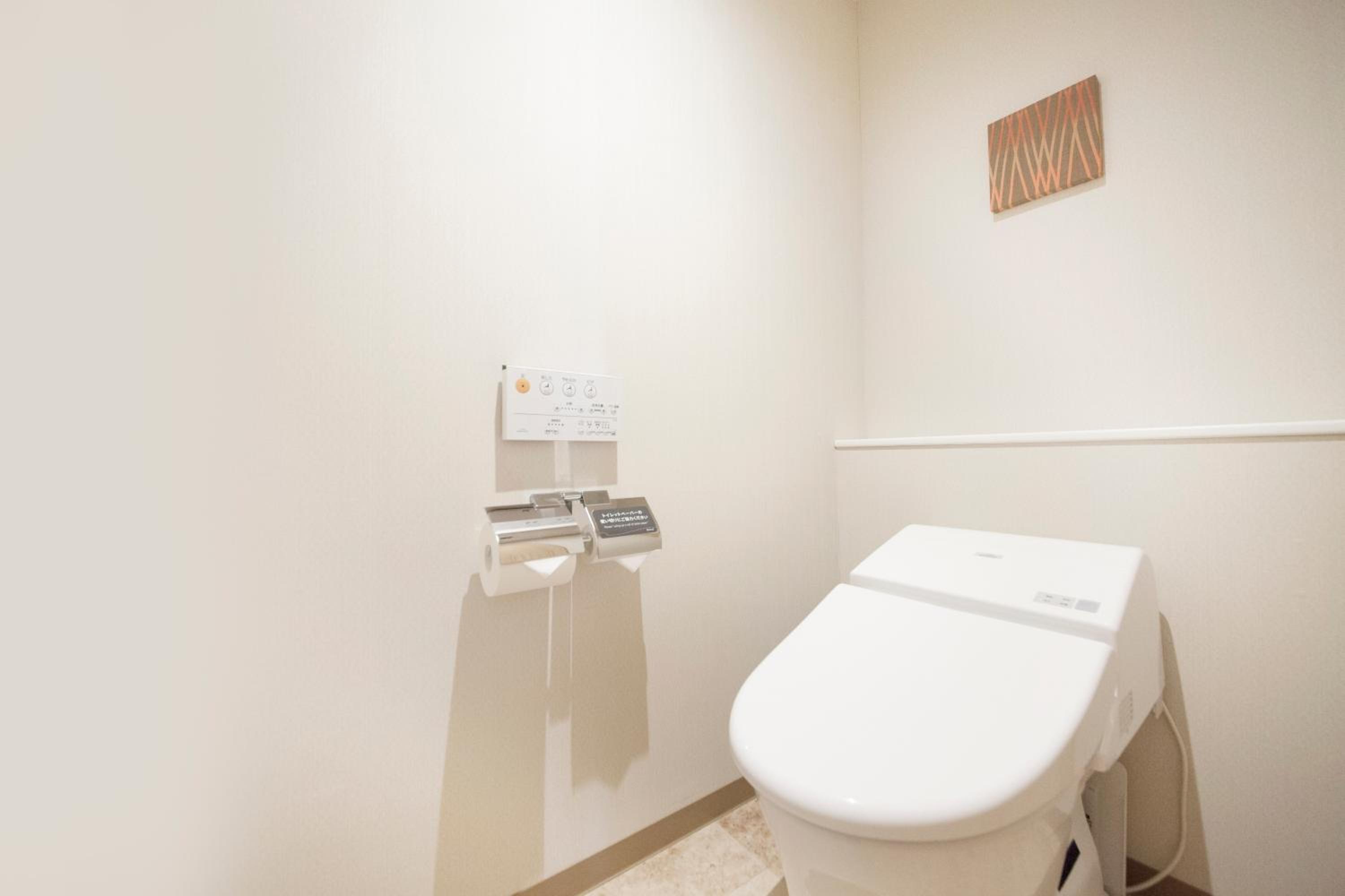 Premium Twin Room - Non-Smoking