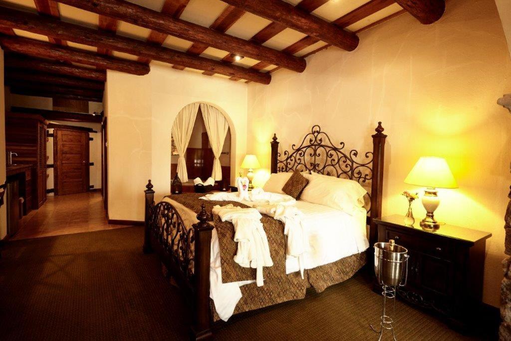 Studio with Spa Bath
