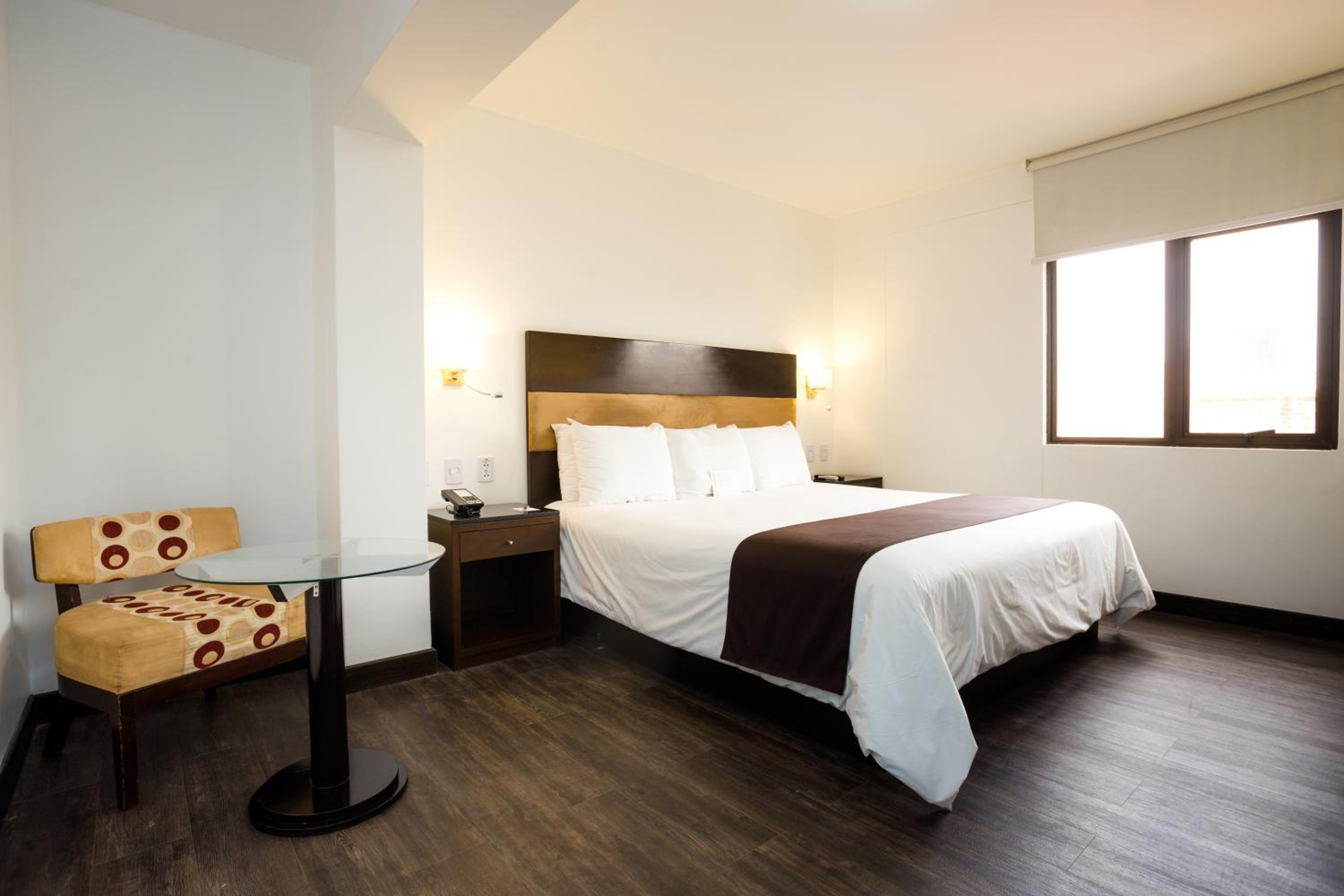 Double Room - Photo 2