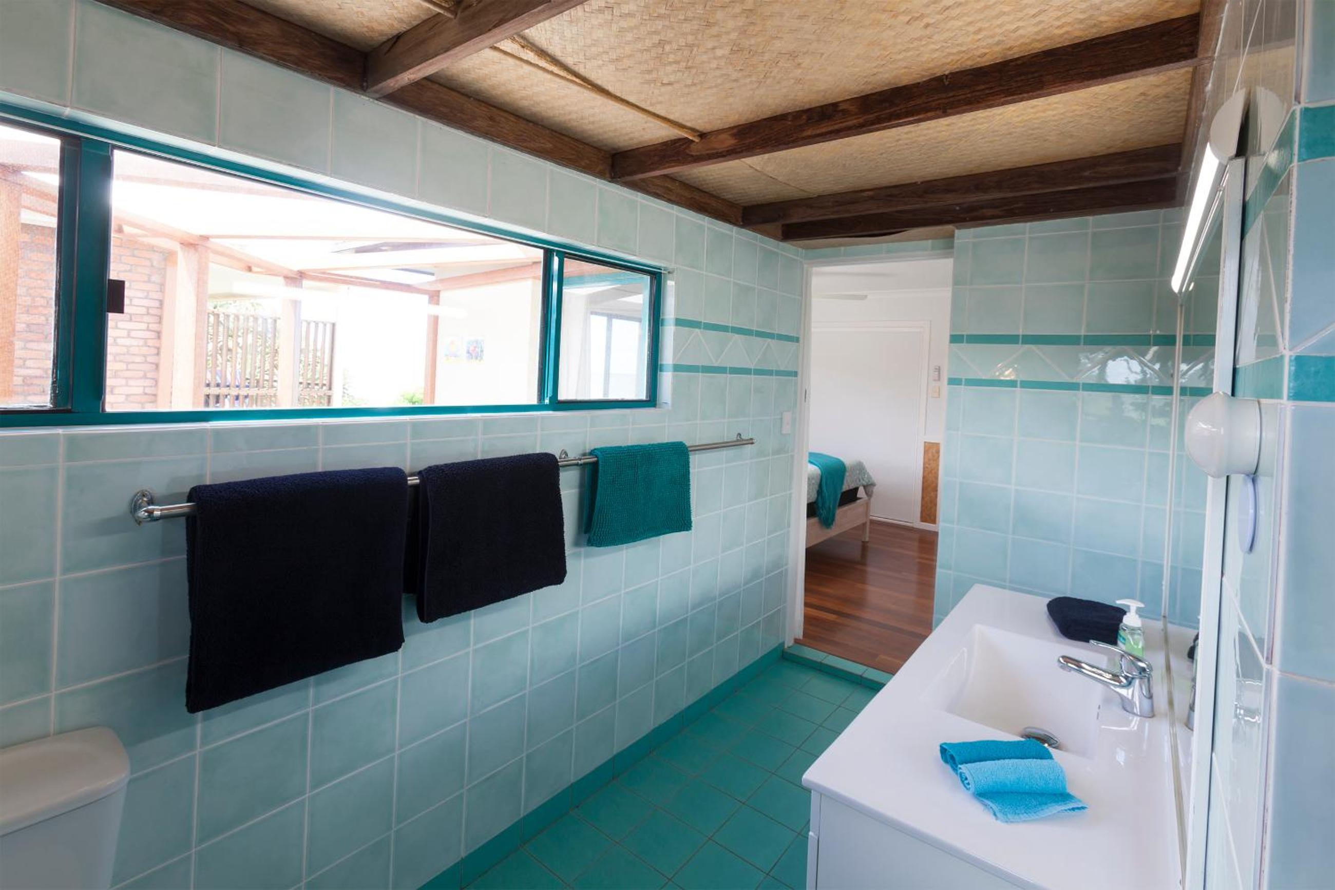 Three-Bedroom Apartment with Sea View photo 3