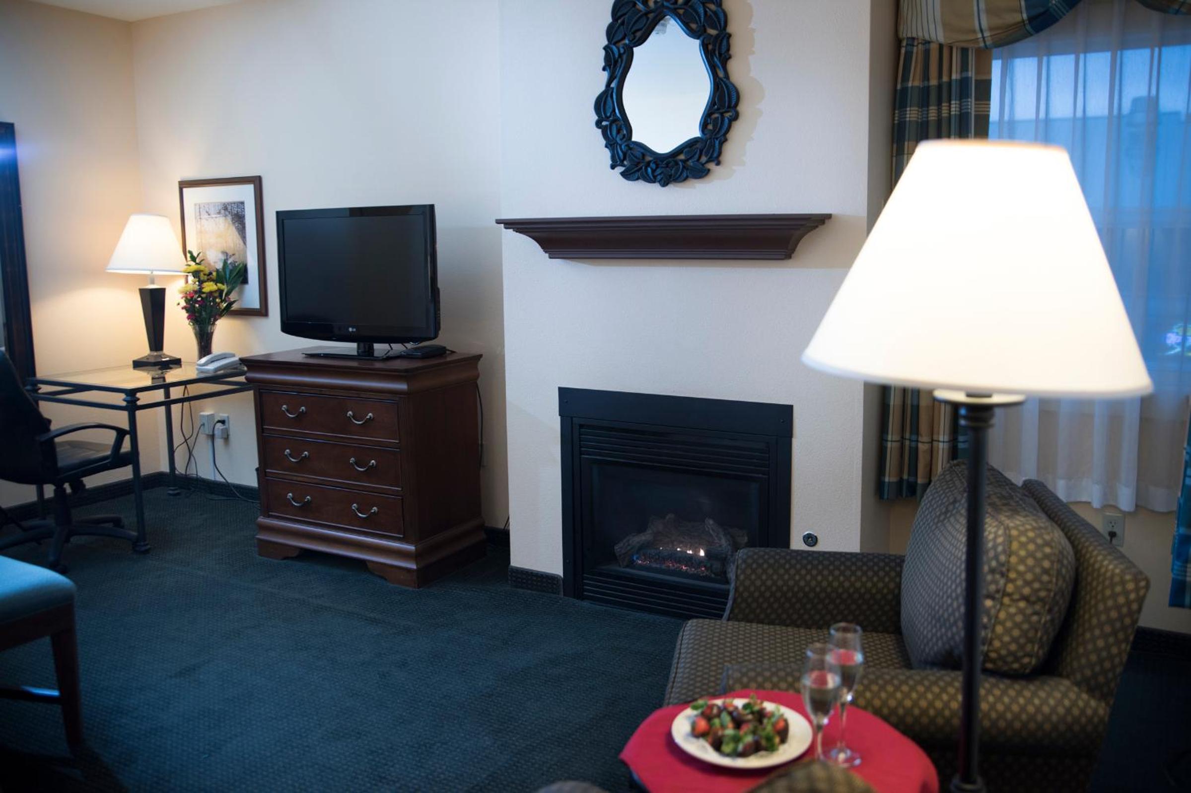 Deluxe King Room photo 3