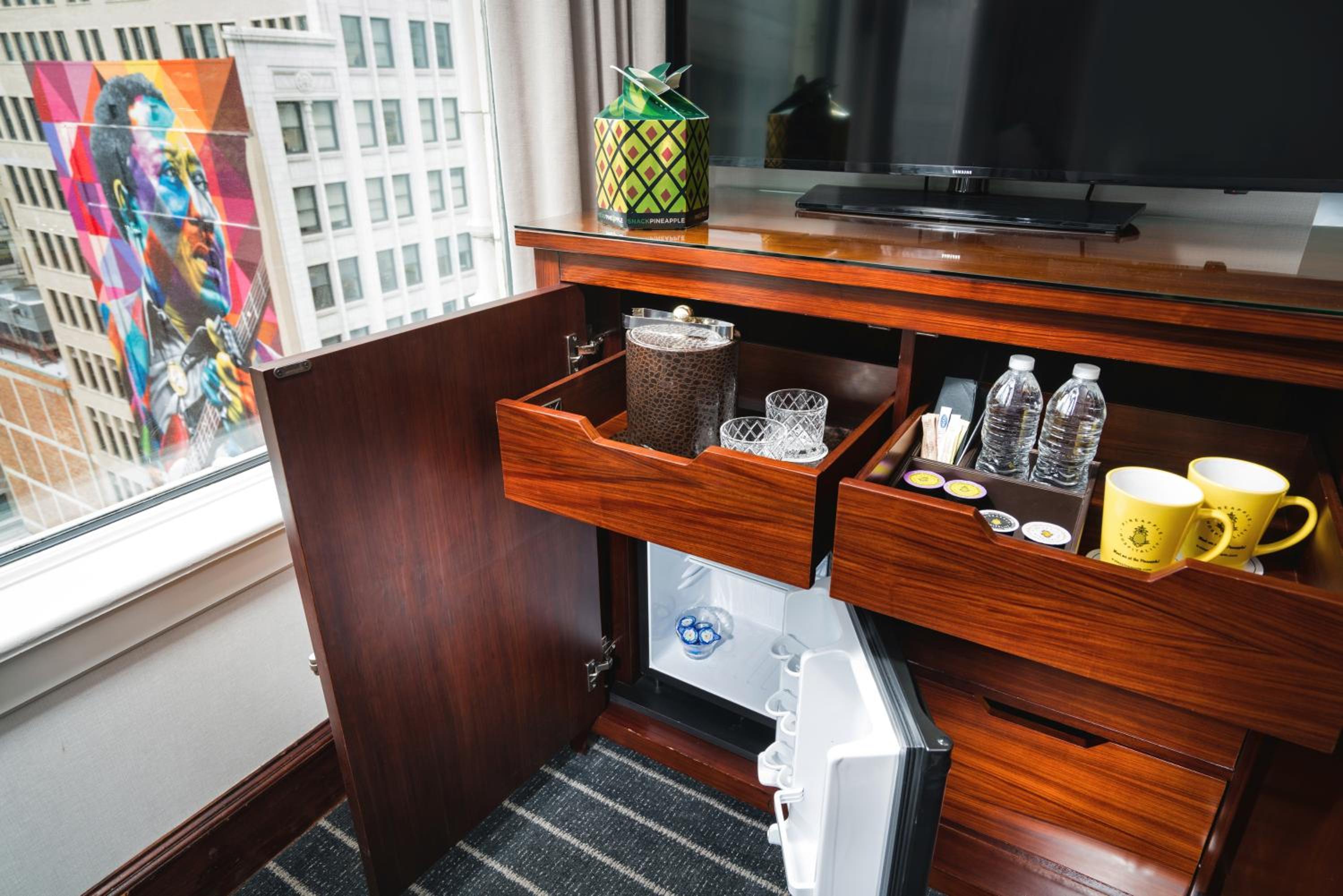 Executive King Suite - Disability Access - Photo 4