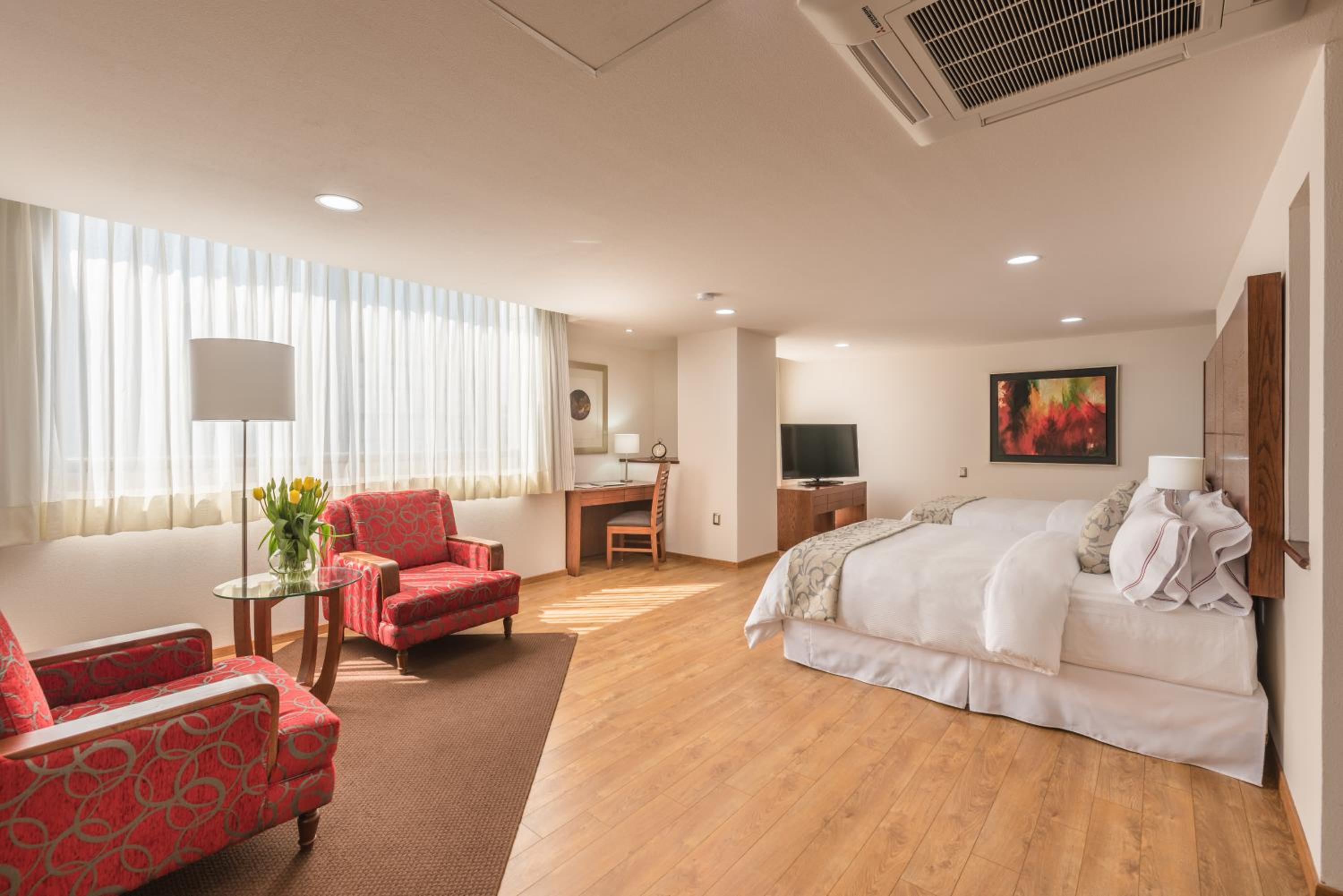 Penthouse Apartment - Photo 12