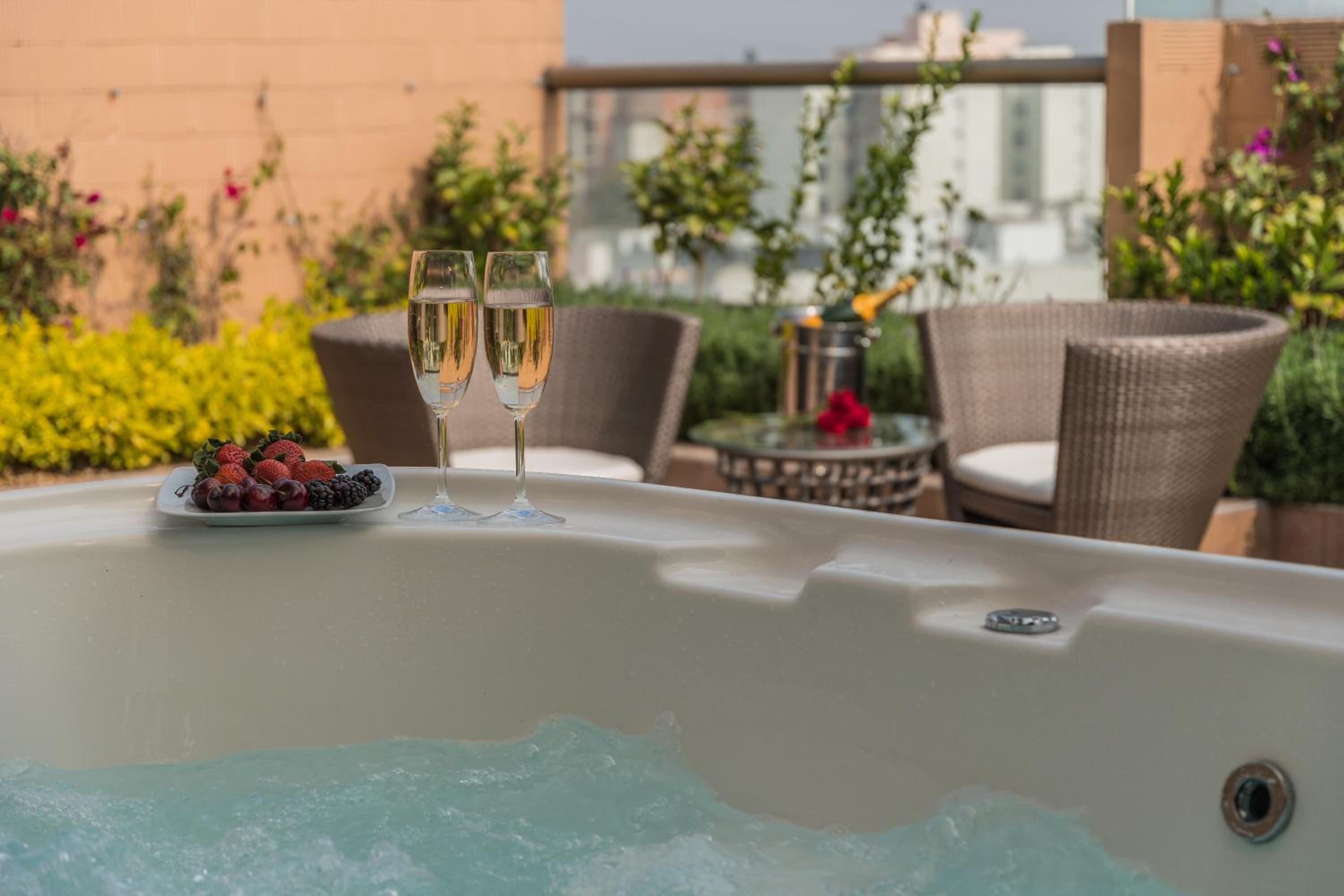 Penthouse Apartment - Photo 11