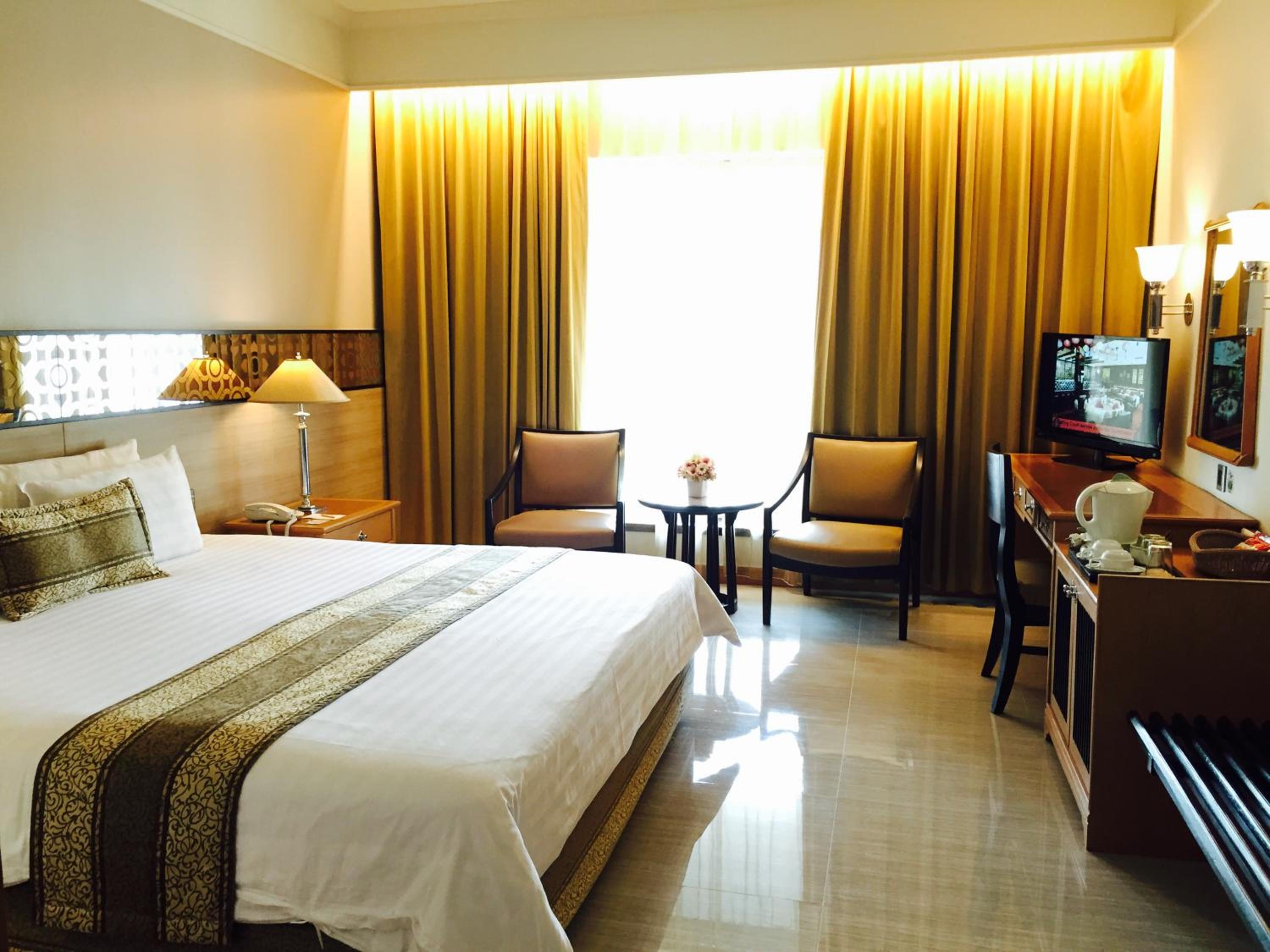 Staycation Offer - Free Room Upgrade photo 3