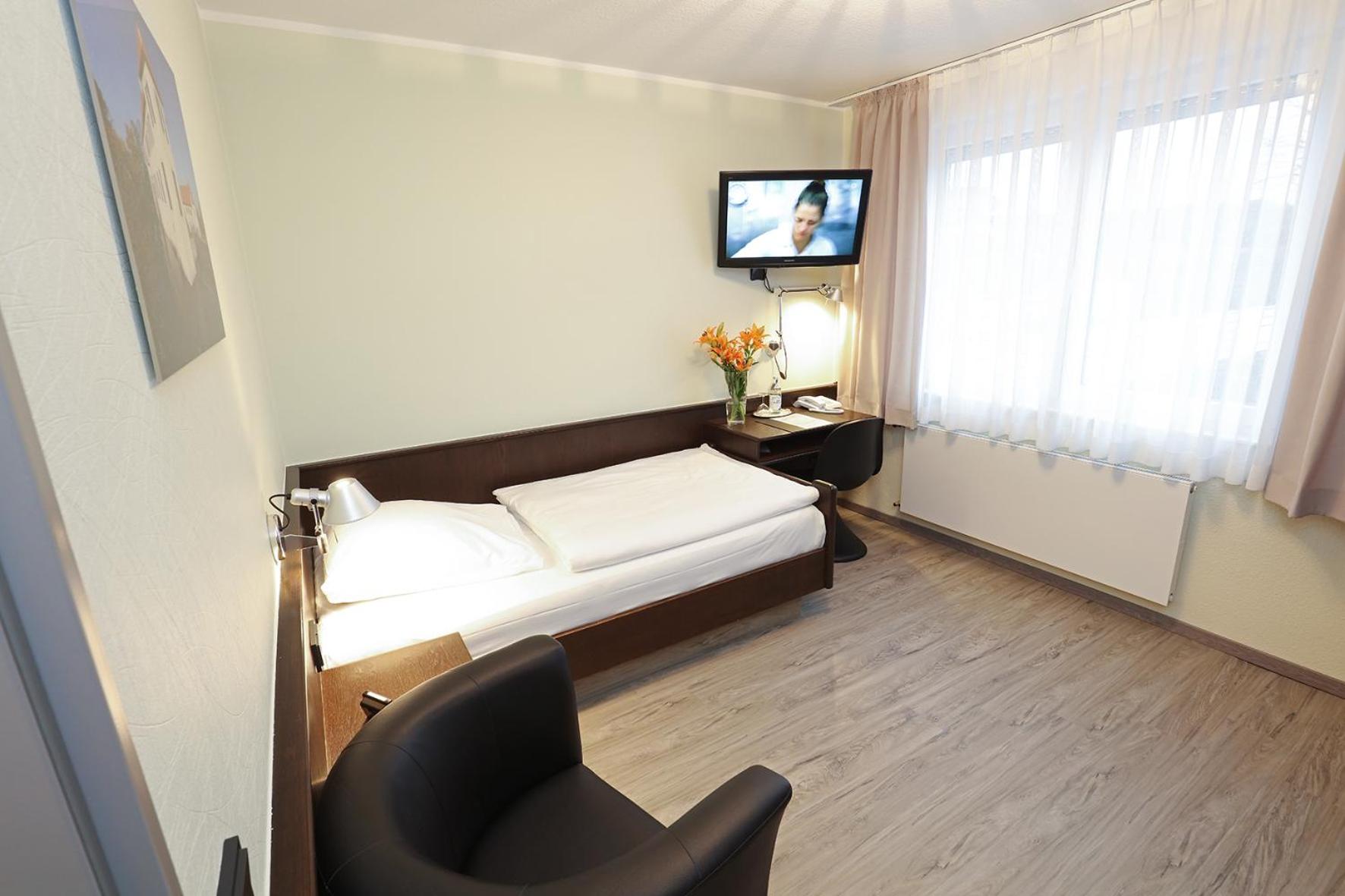 Single Room photo 2