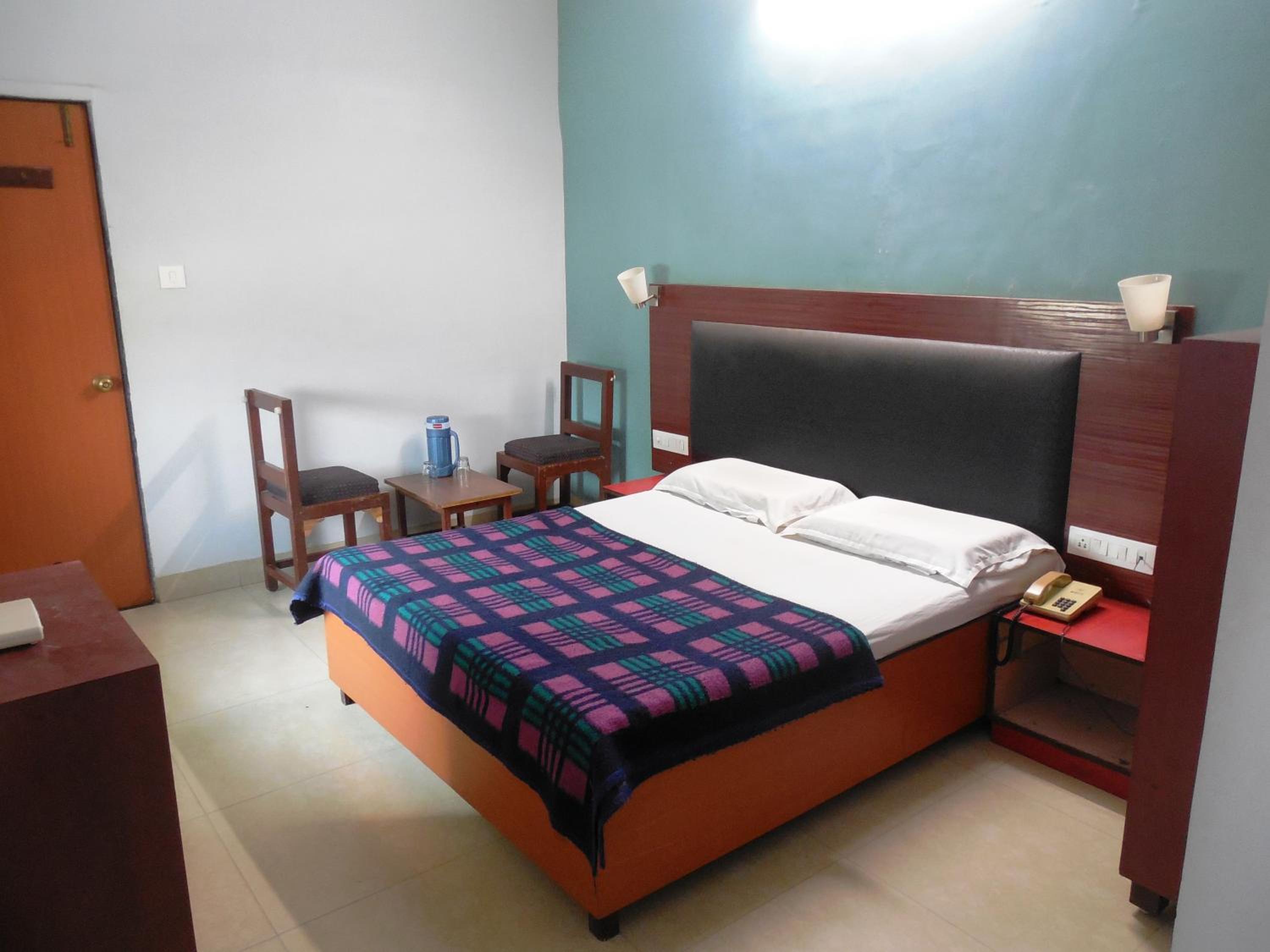 Budget Double Room photo 3