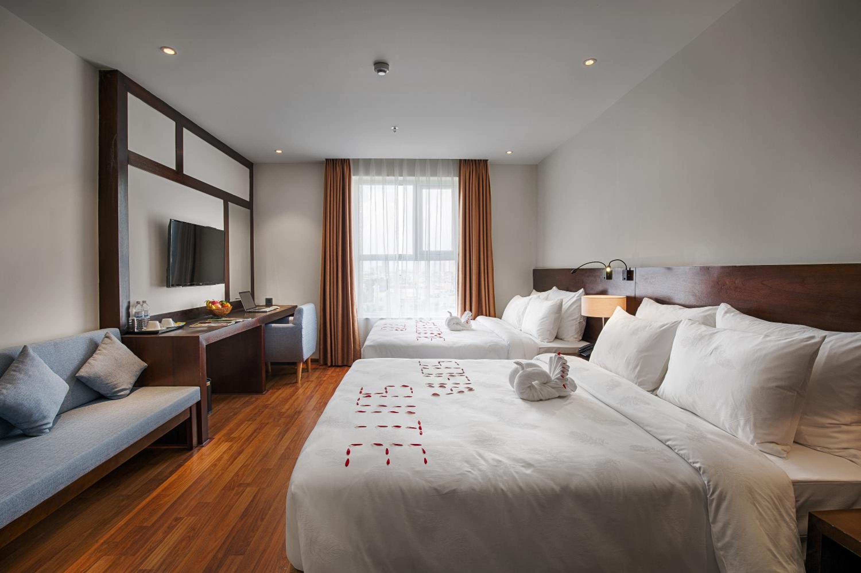 Deluxe Twin – Free 01 Vietnamese Pan Bread for Stays 2+ Nights photo 1