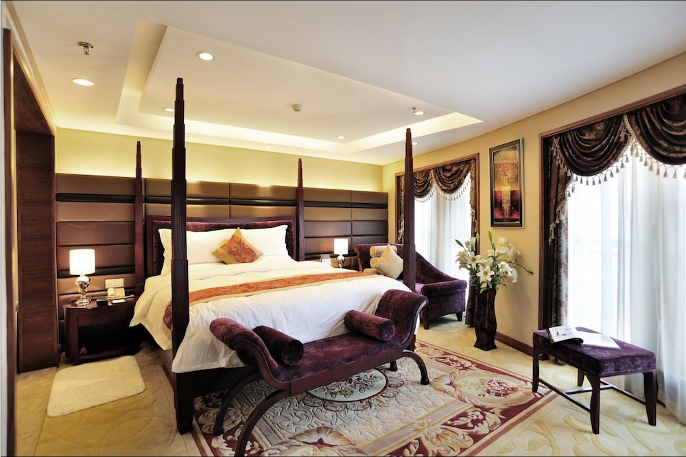 Presidential Suite