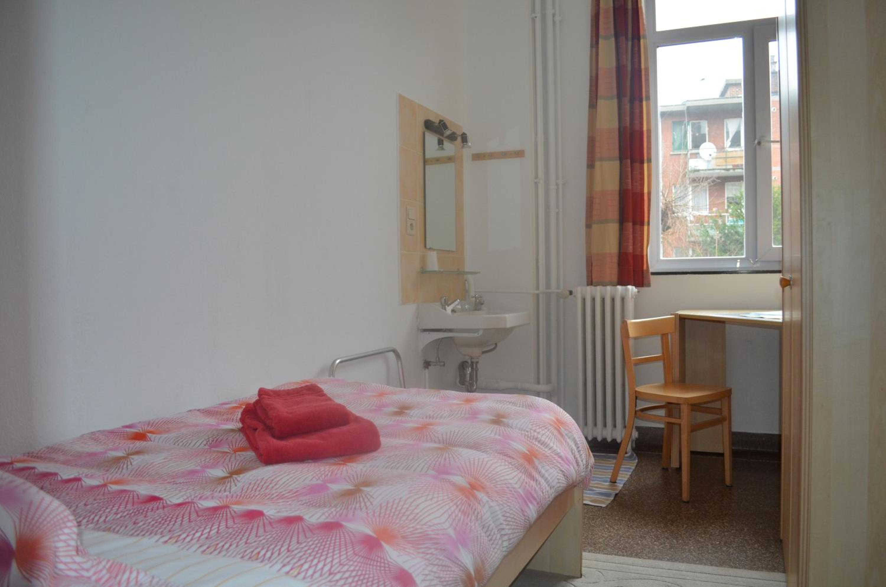 Single Room with Shared Shower and Toilet