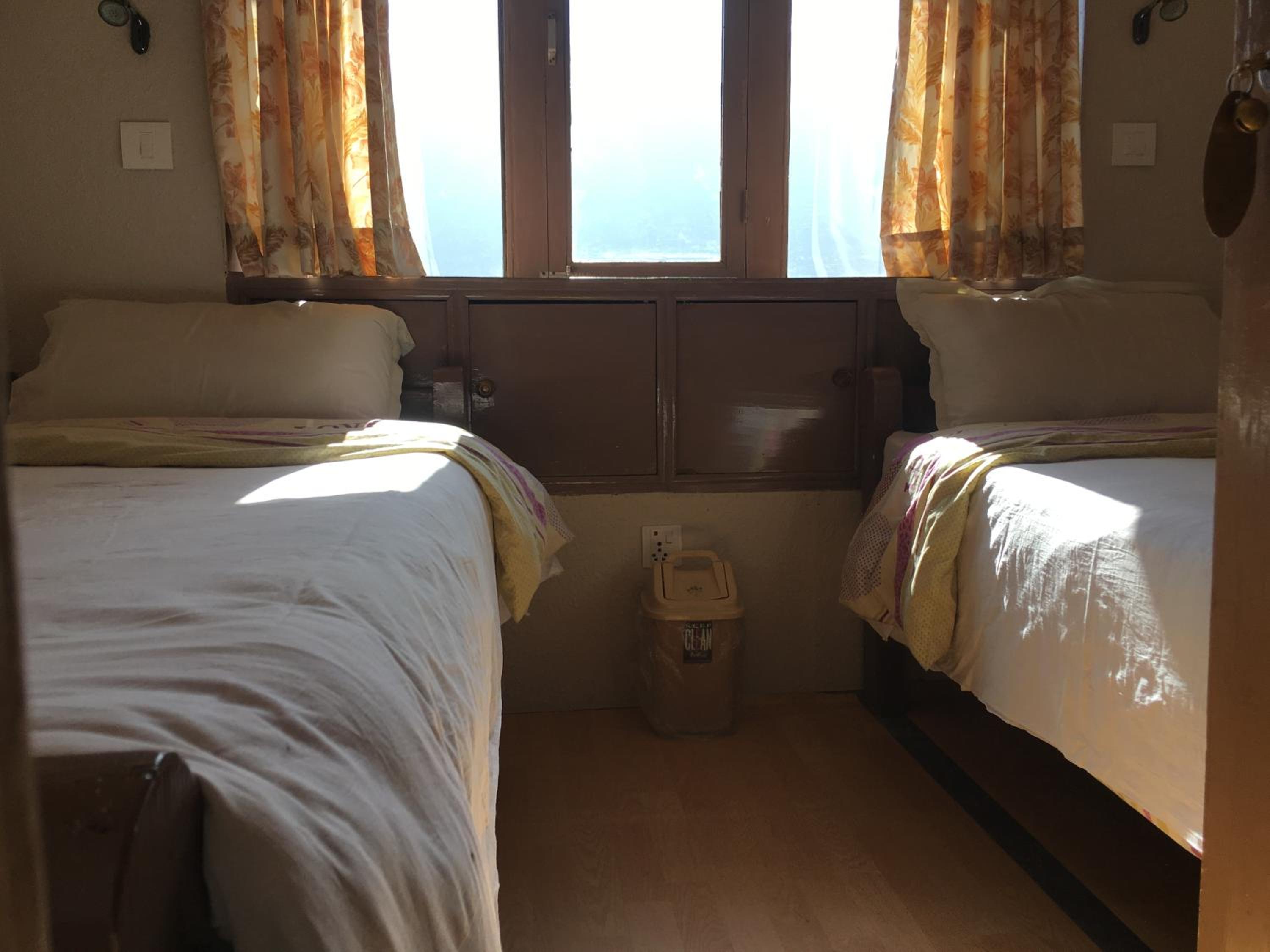 Budget Double Room photo 3
