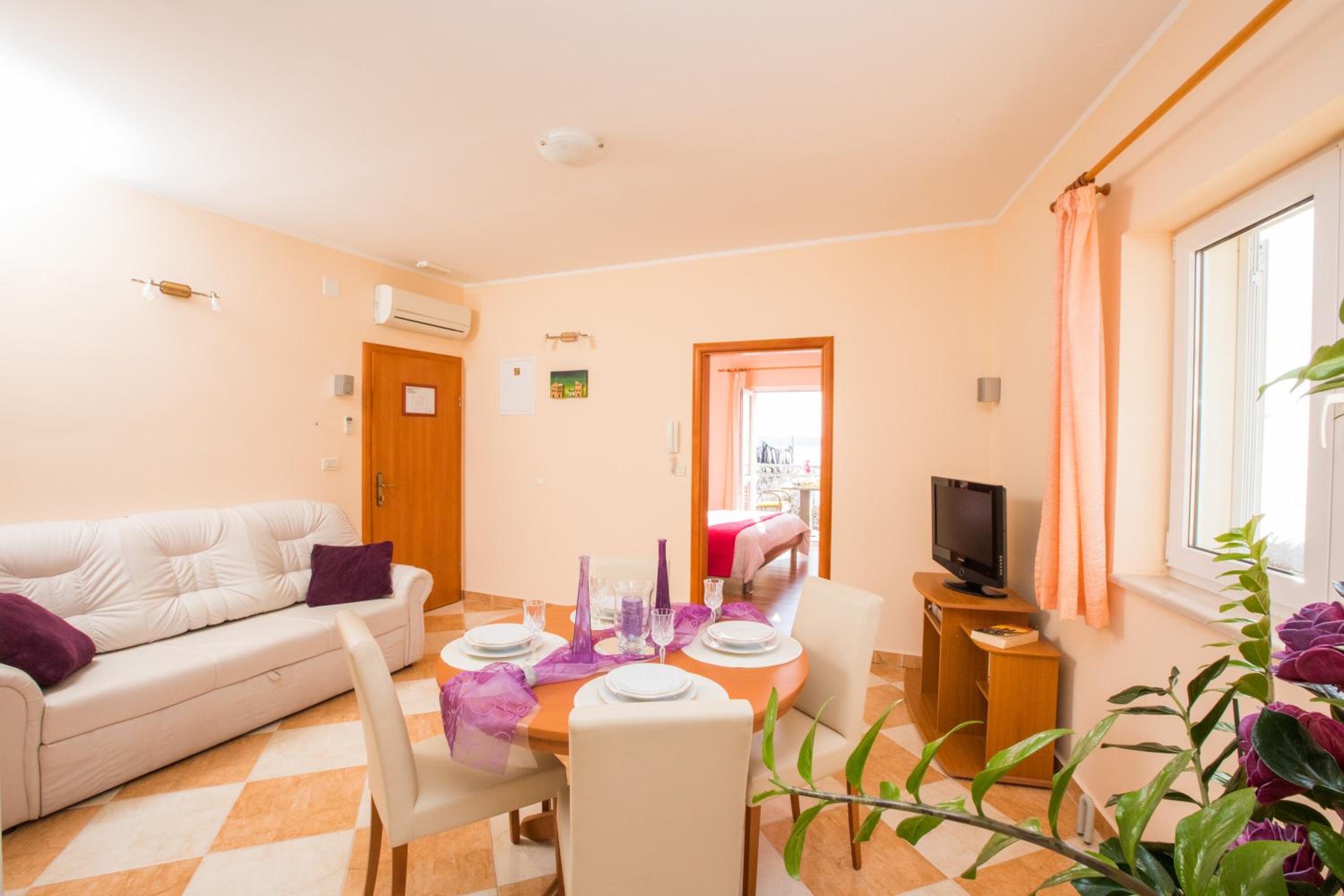 Apartment with Sea View
