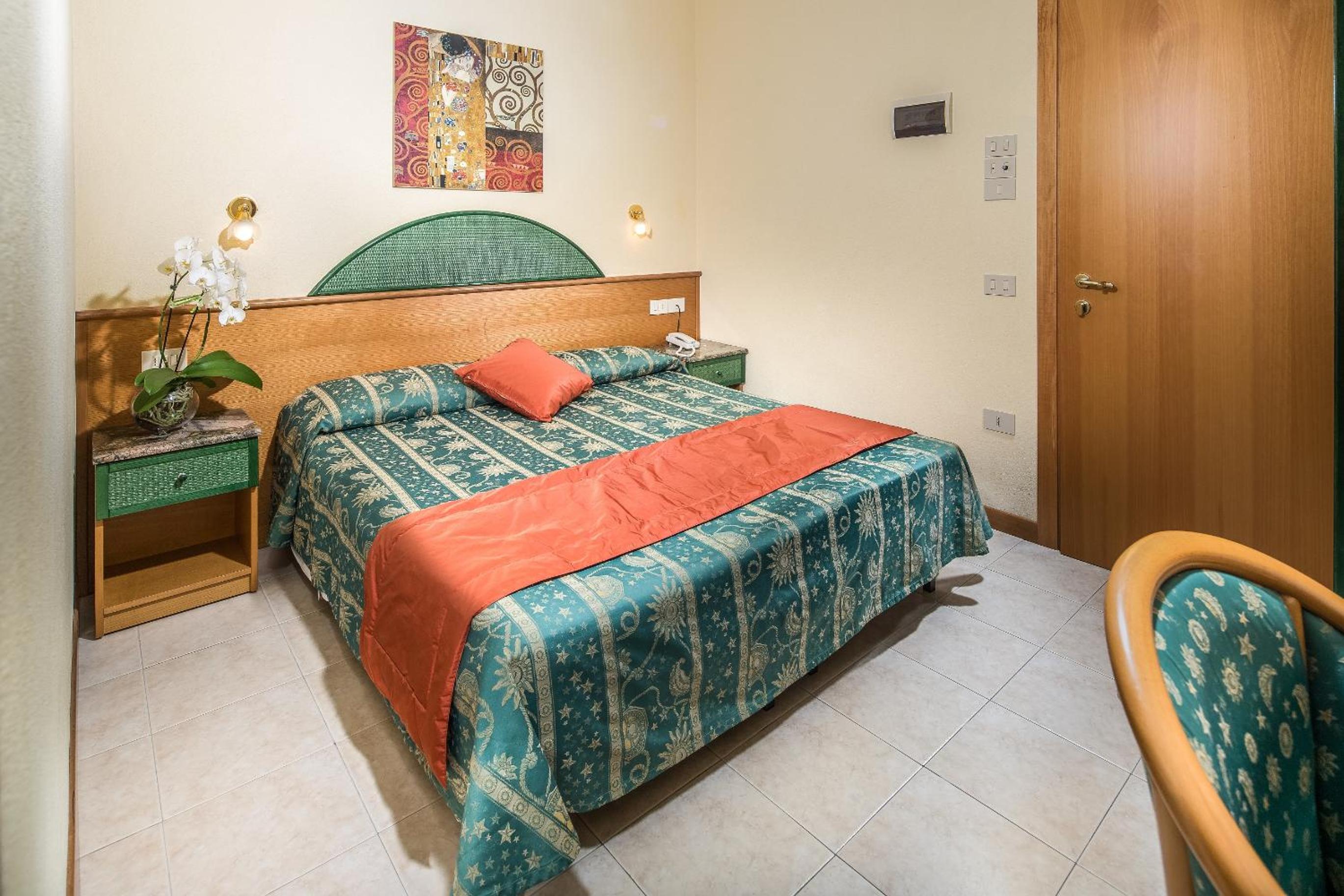 Basic Double Room - Photo 1