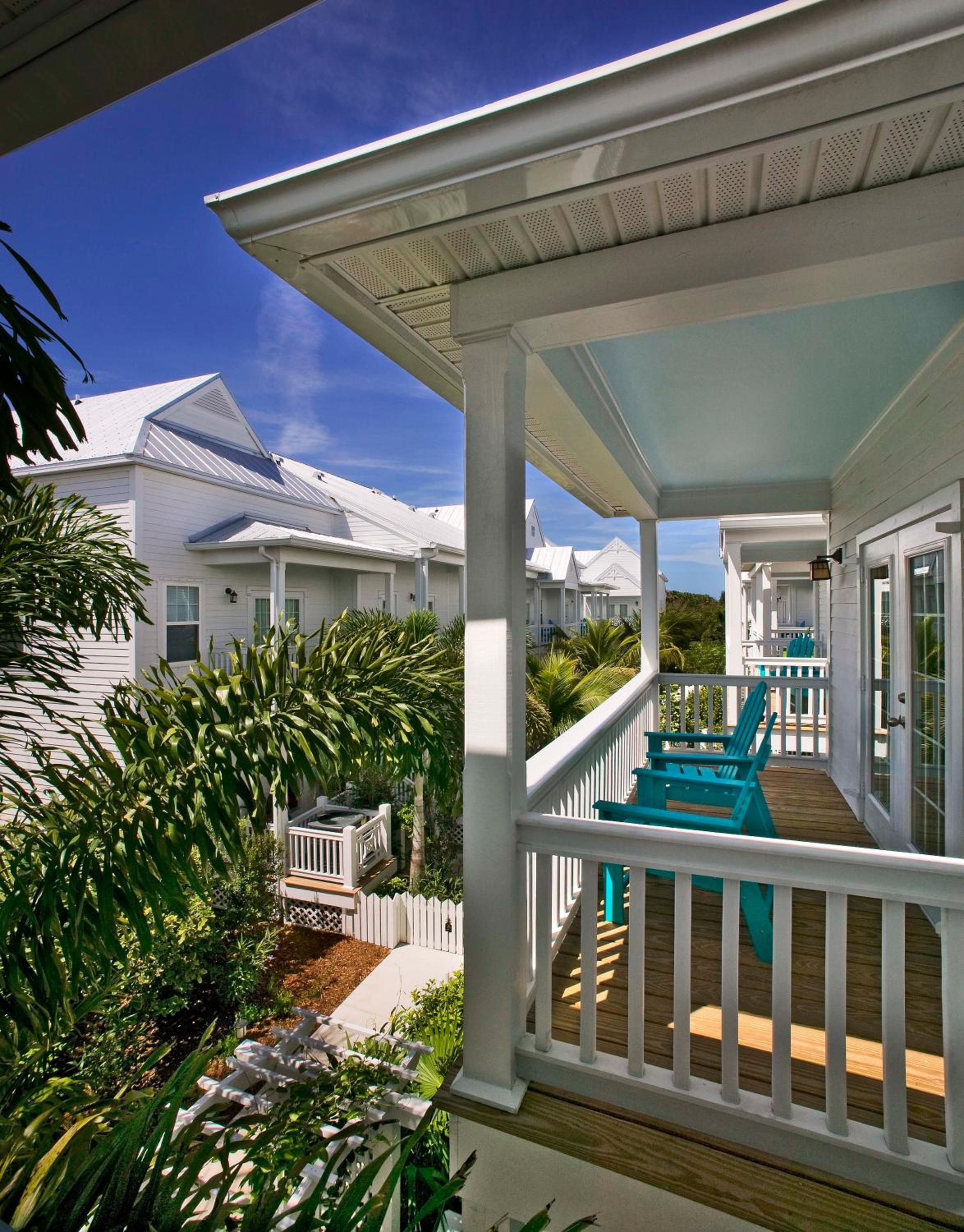 Two-Bedroom Suite with Garden View - Photo 6