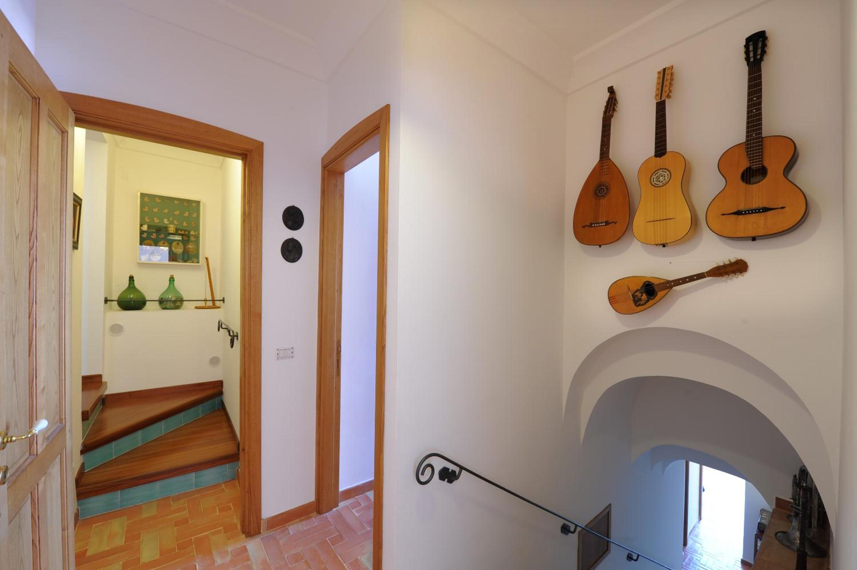 Three-Bedroom Villa with Sea View photo 3
