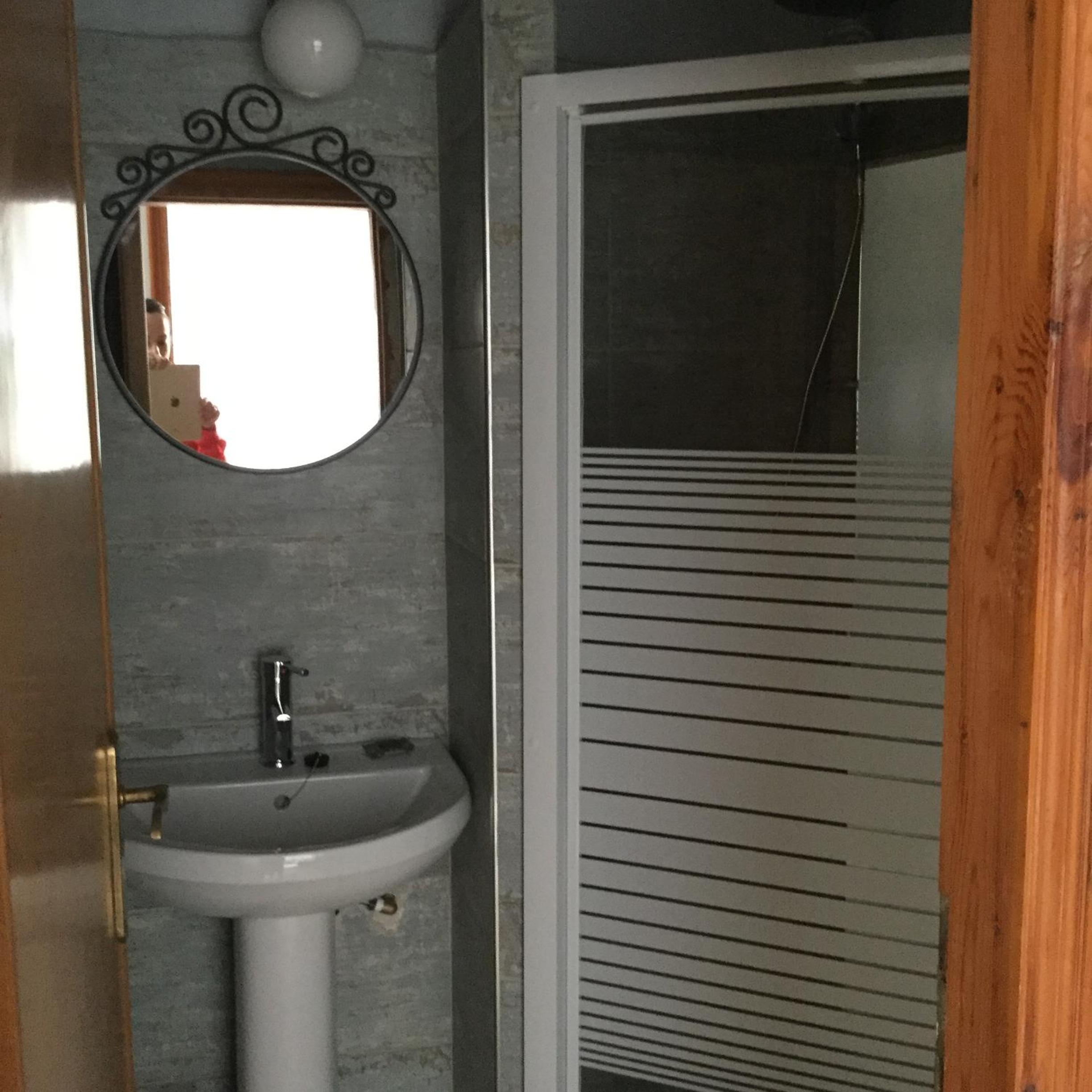 Deluxe Double or Twin Room - Photo 13