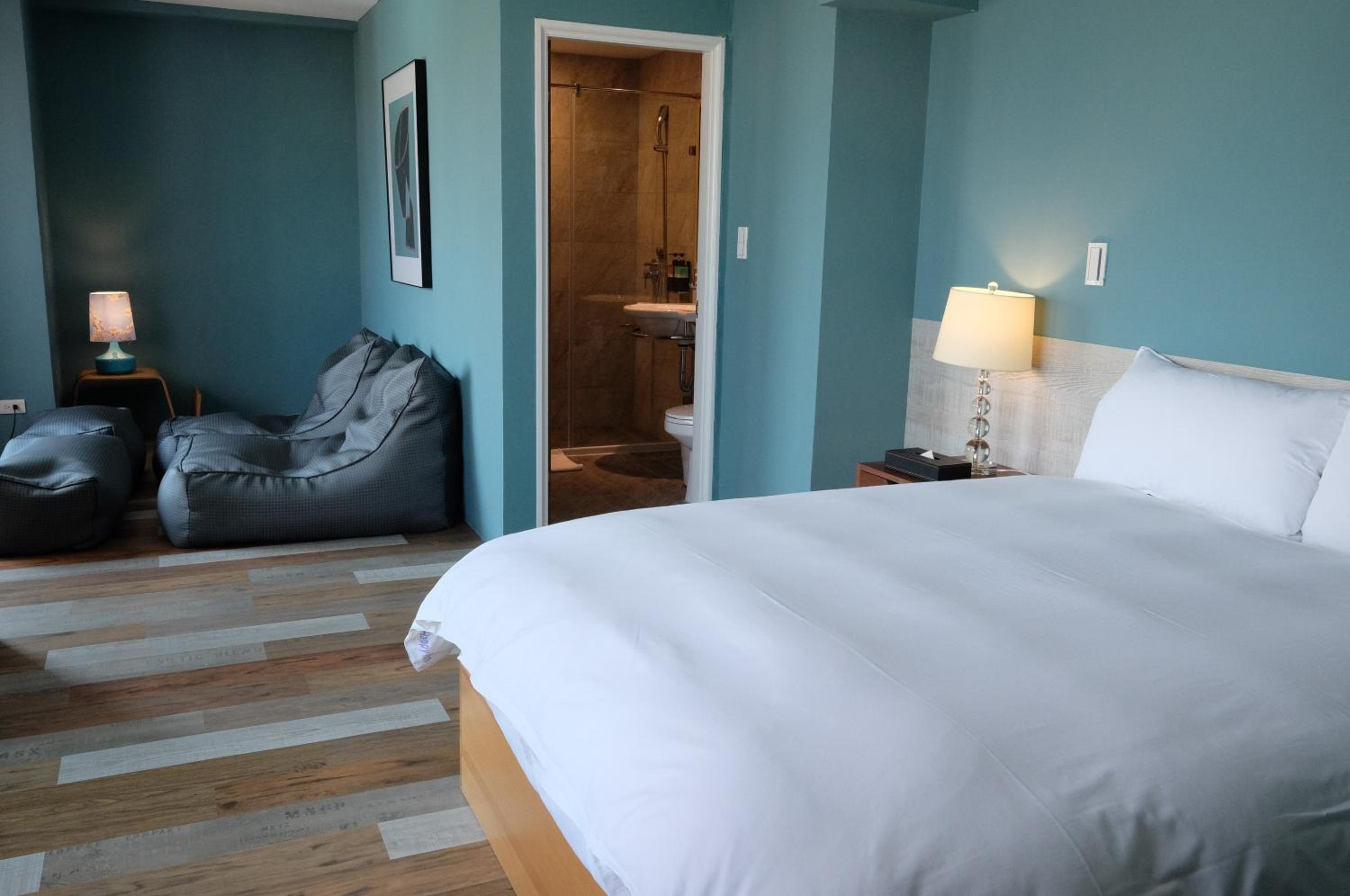 Classic Double Room with City View photo 3