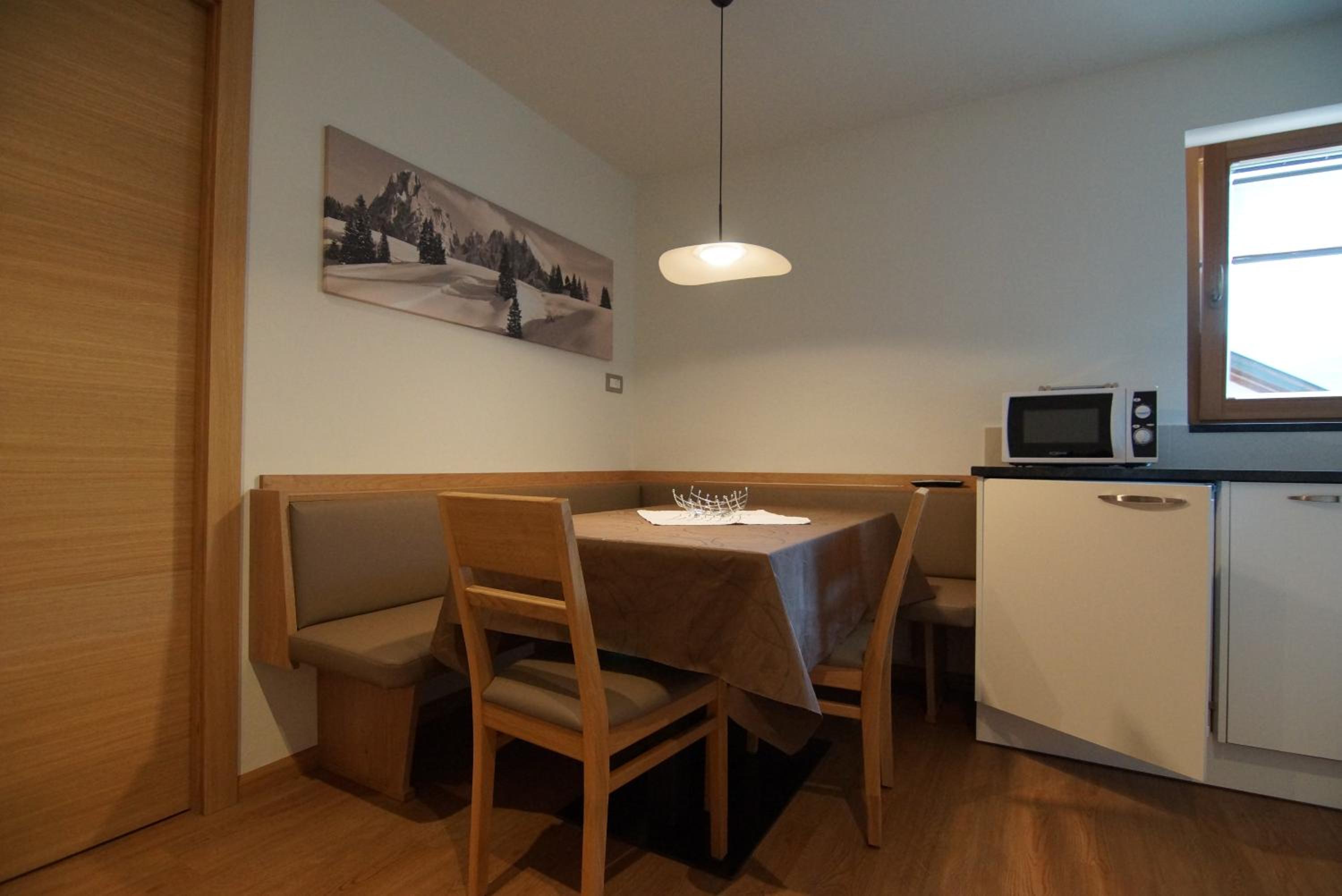 Apartment with Balcony photo 2