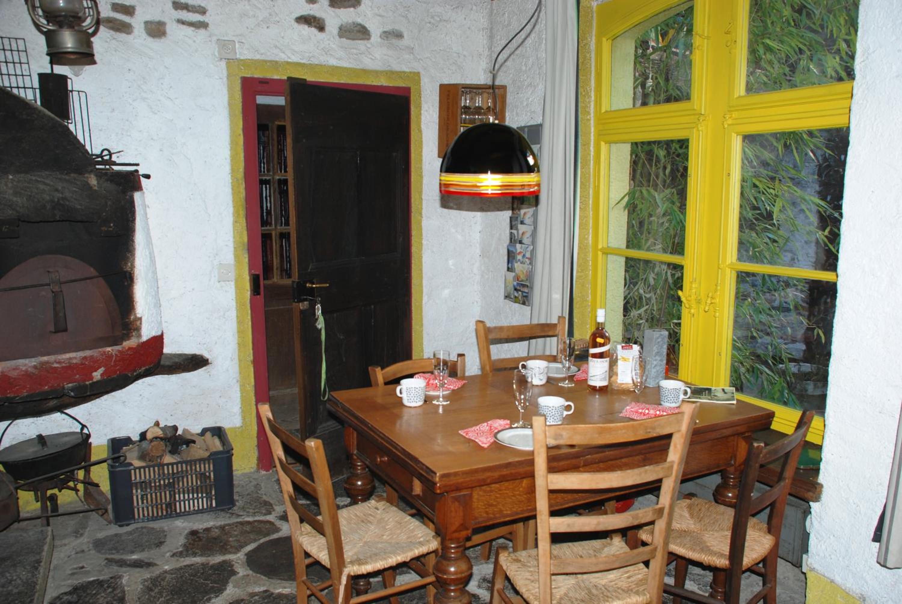 Double or Twin Room with City View photo 2