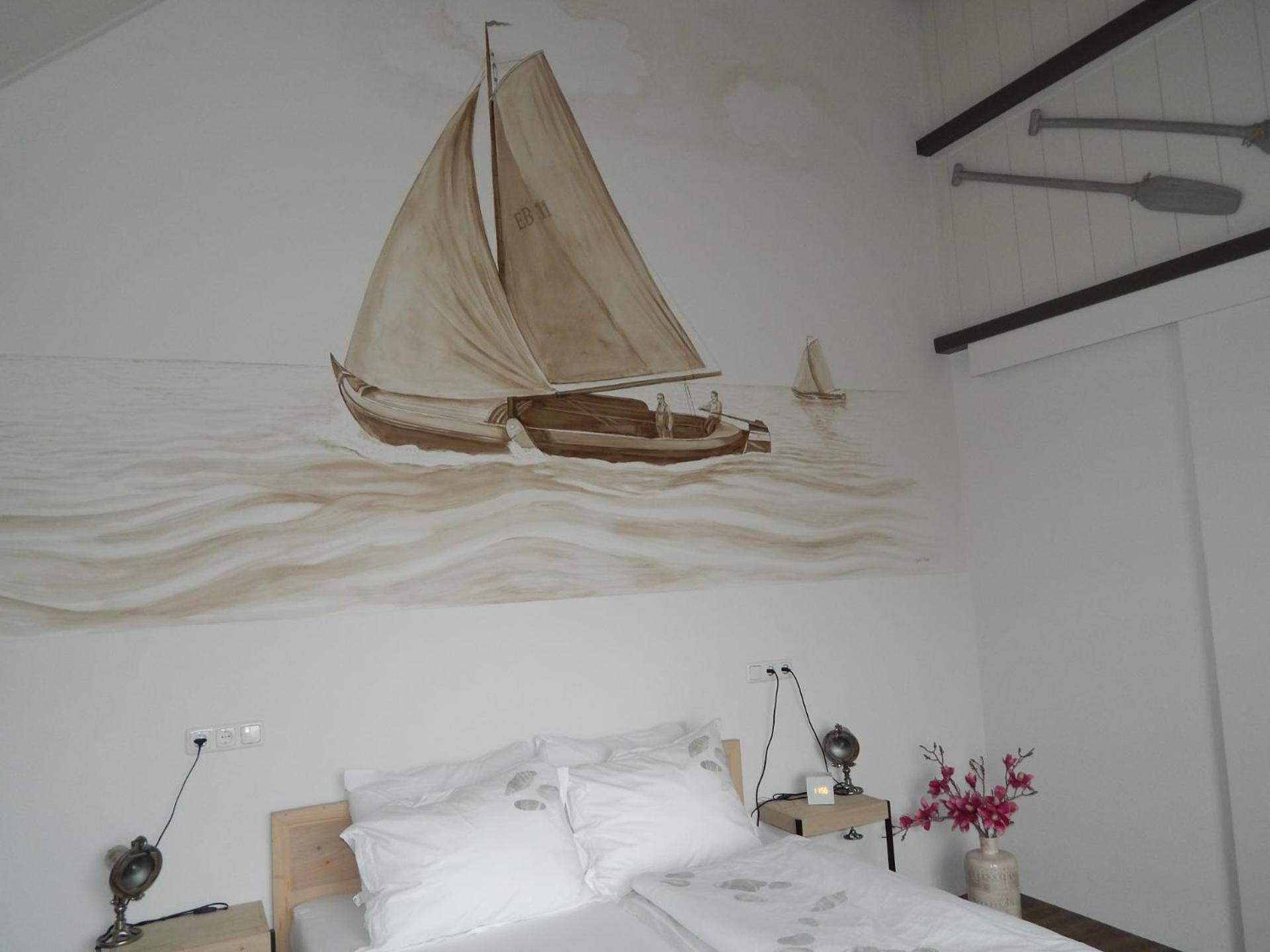Deluxe King Room photo 1
