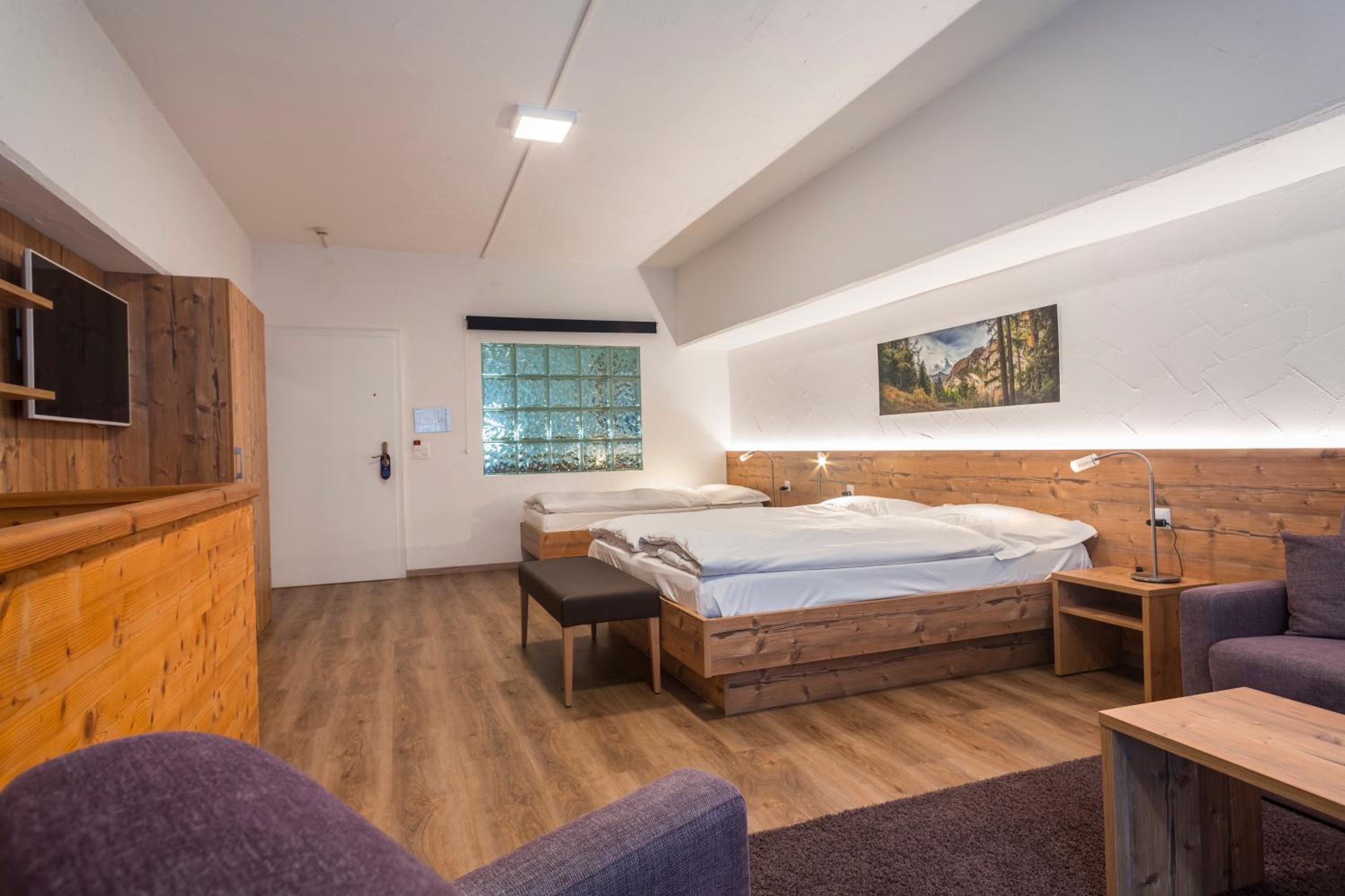 Large Triple Room - No View