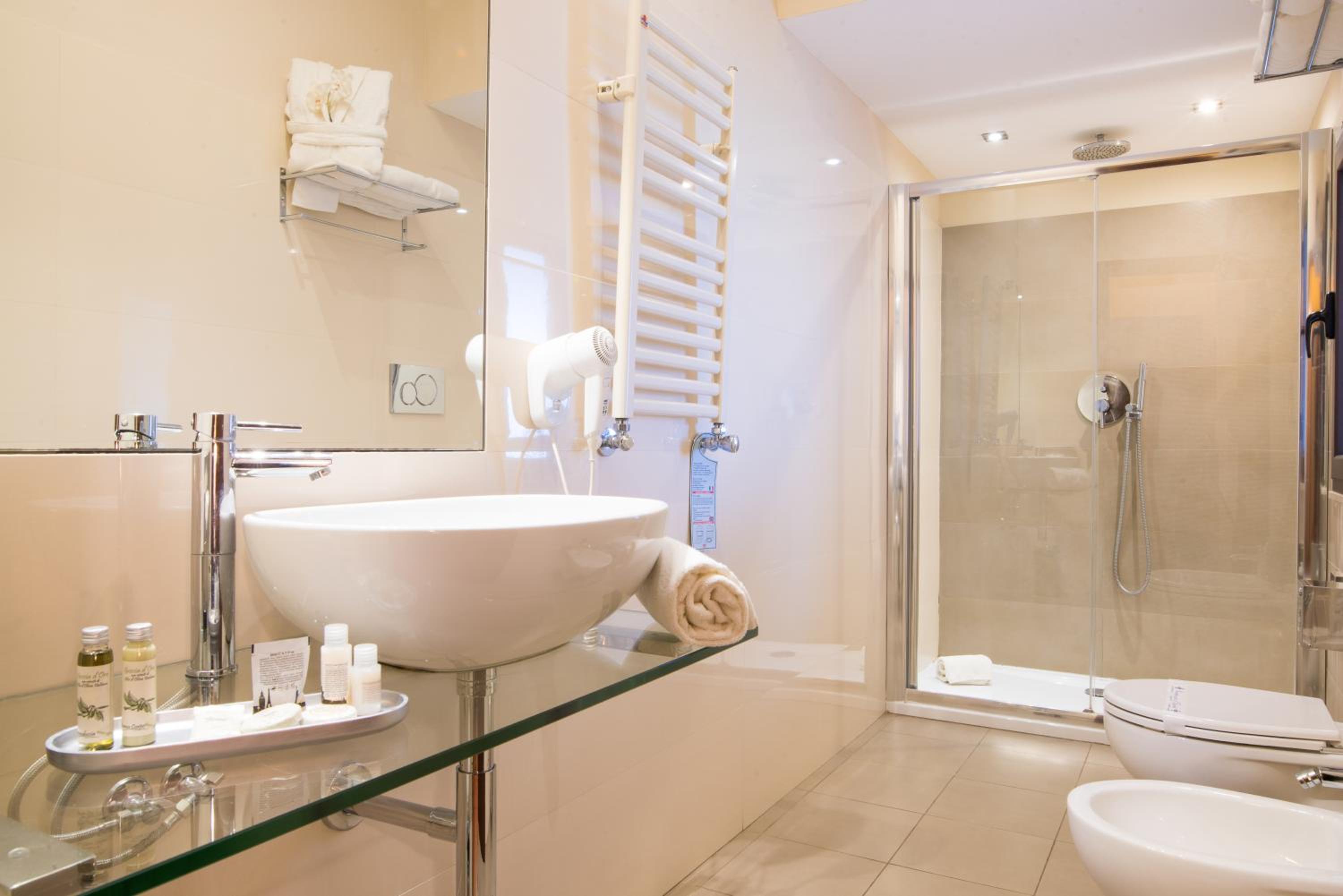 Triple Room - Photo 5