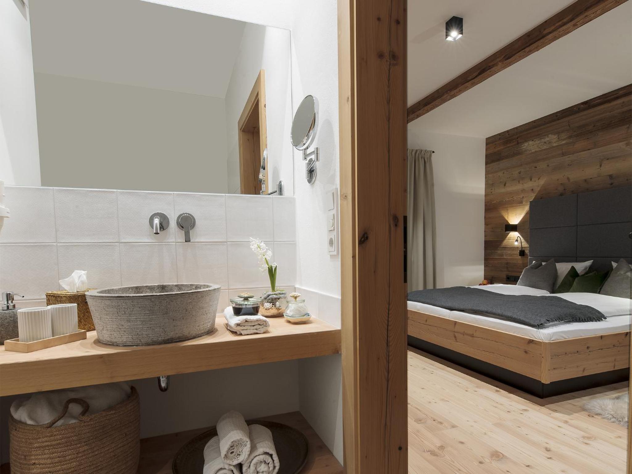 Deluxe Double Room - Photo 7
