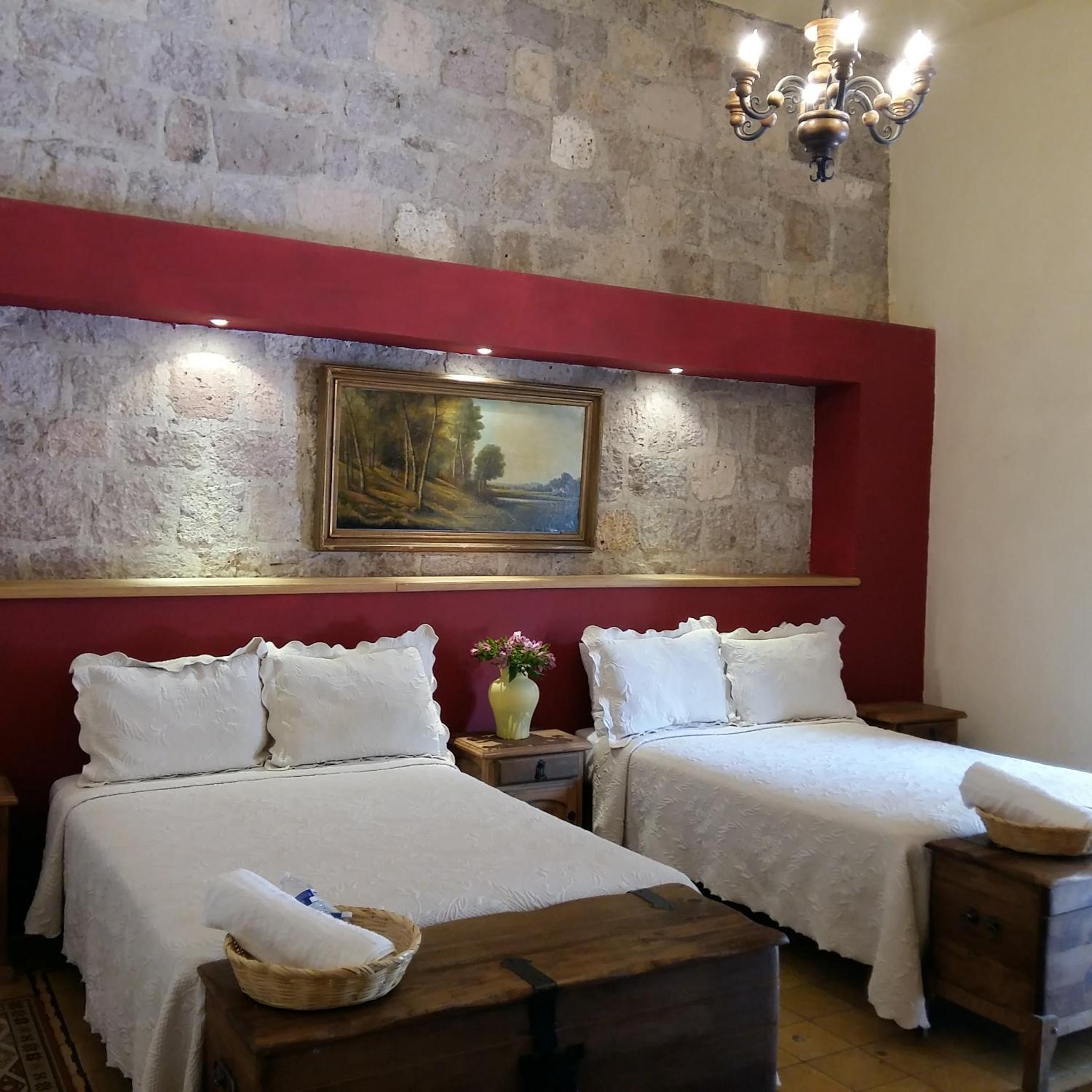 Quadruple Room with Private Bathroom photo 2