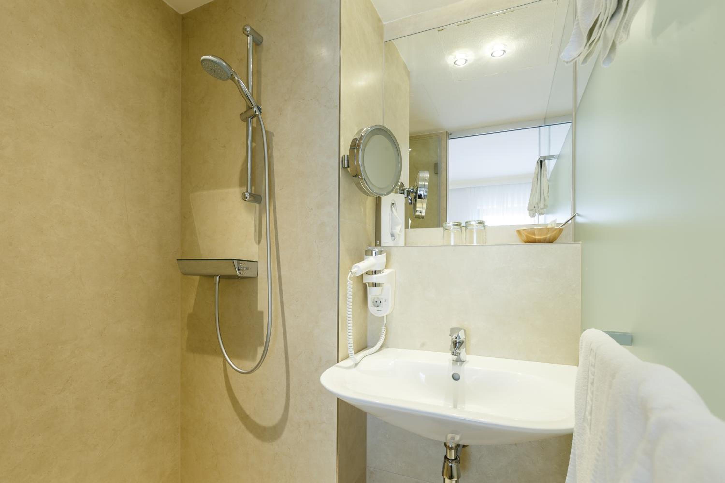 Business Double Room photo 3