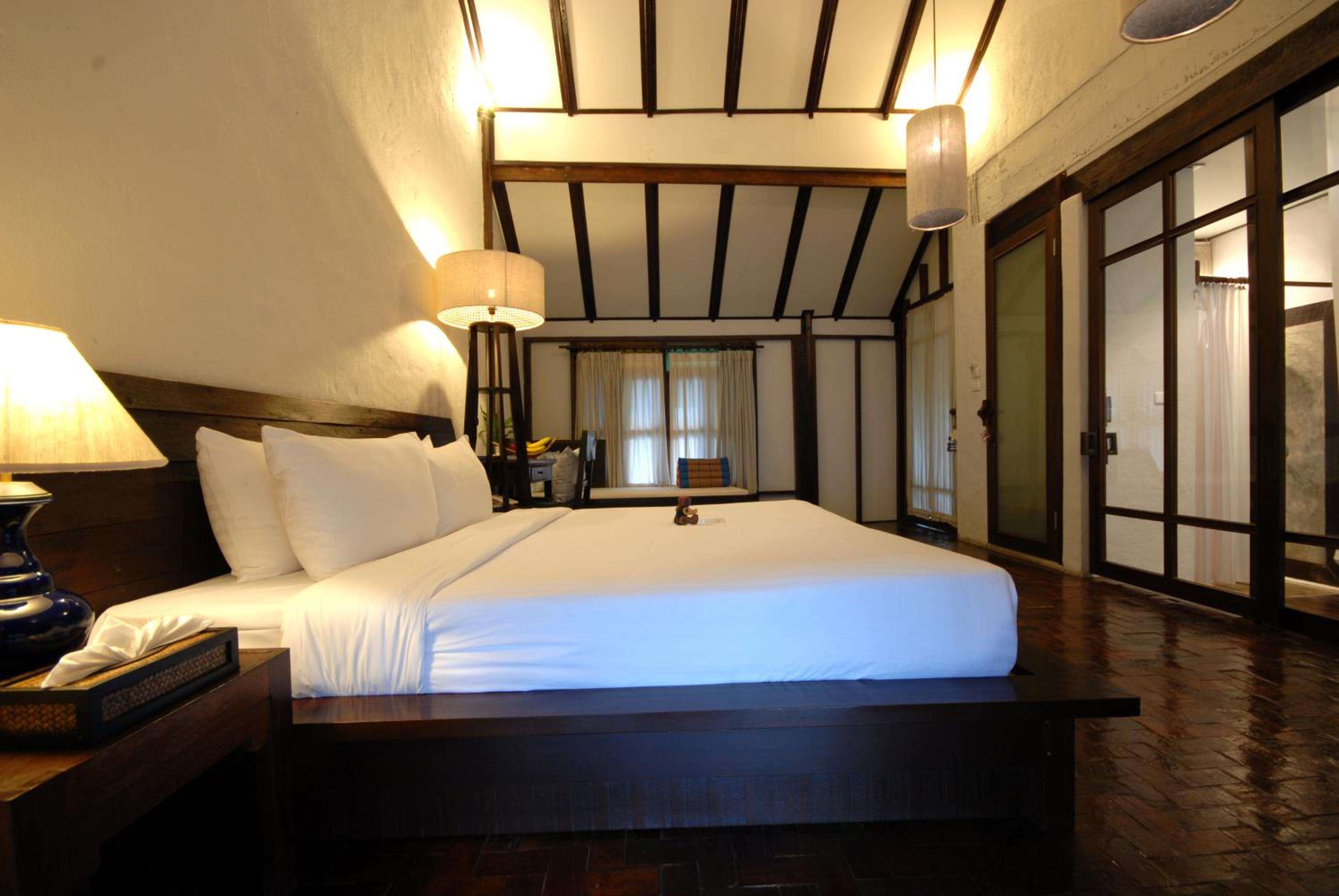 Deluxe Double or Twin Room - Photo 7