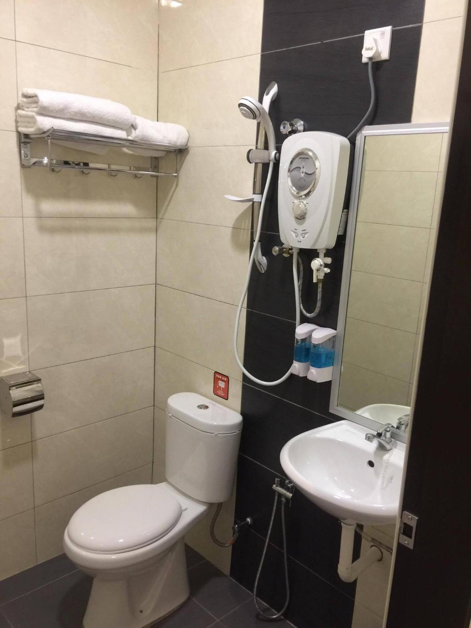 Deluxe King Room photo 2