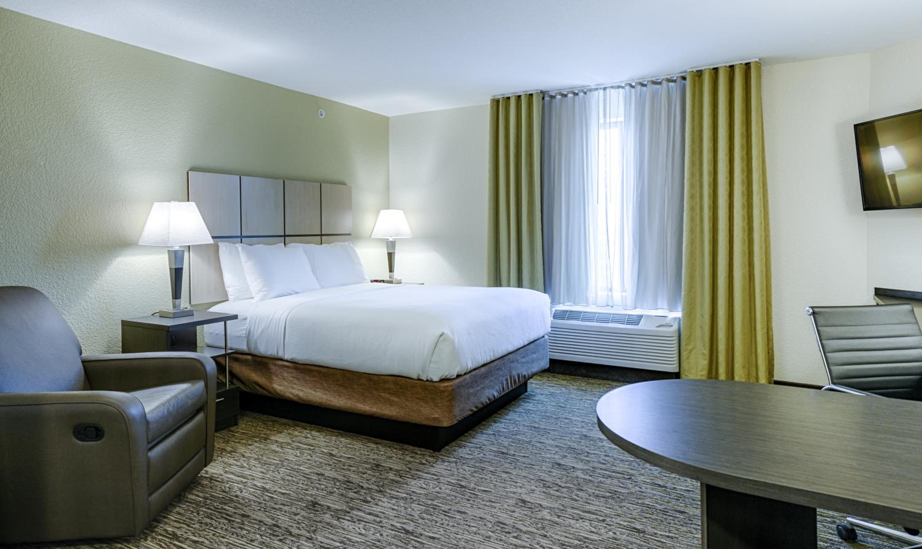 Queen Studio Suite with Two Queen Beds - Hearing Accessible/Disability Access photo 1