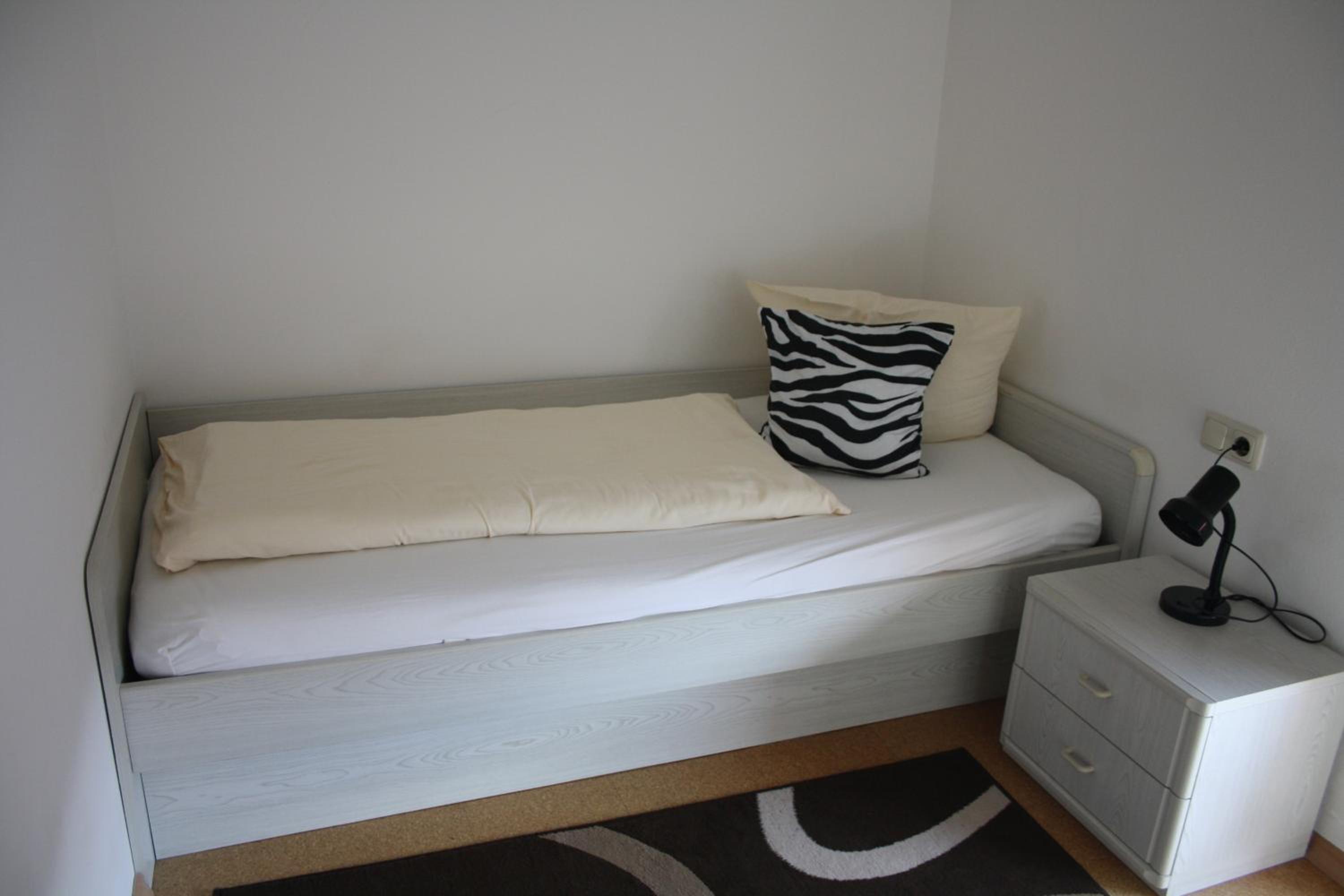 Economy Single Room