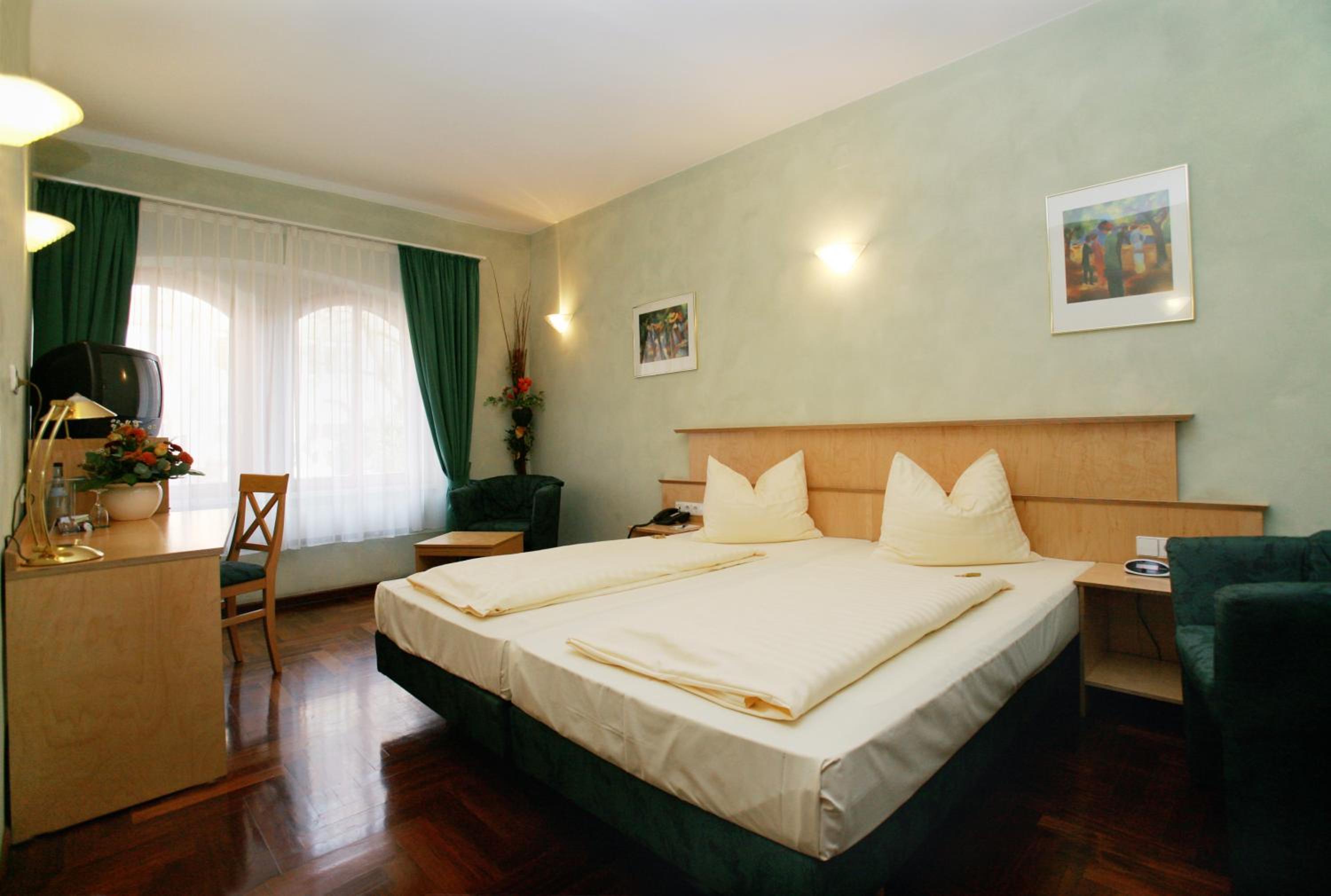 Superior Double Or Twin Room photo 3
