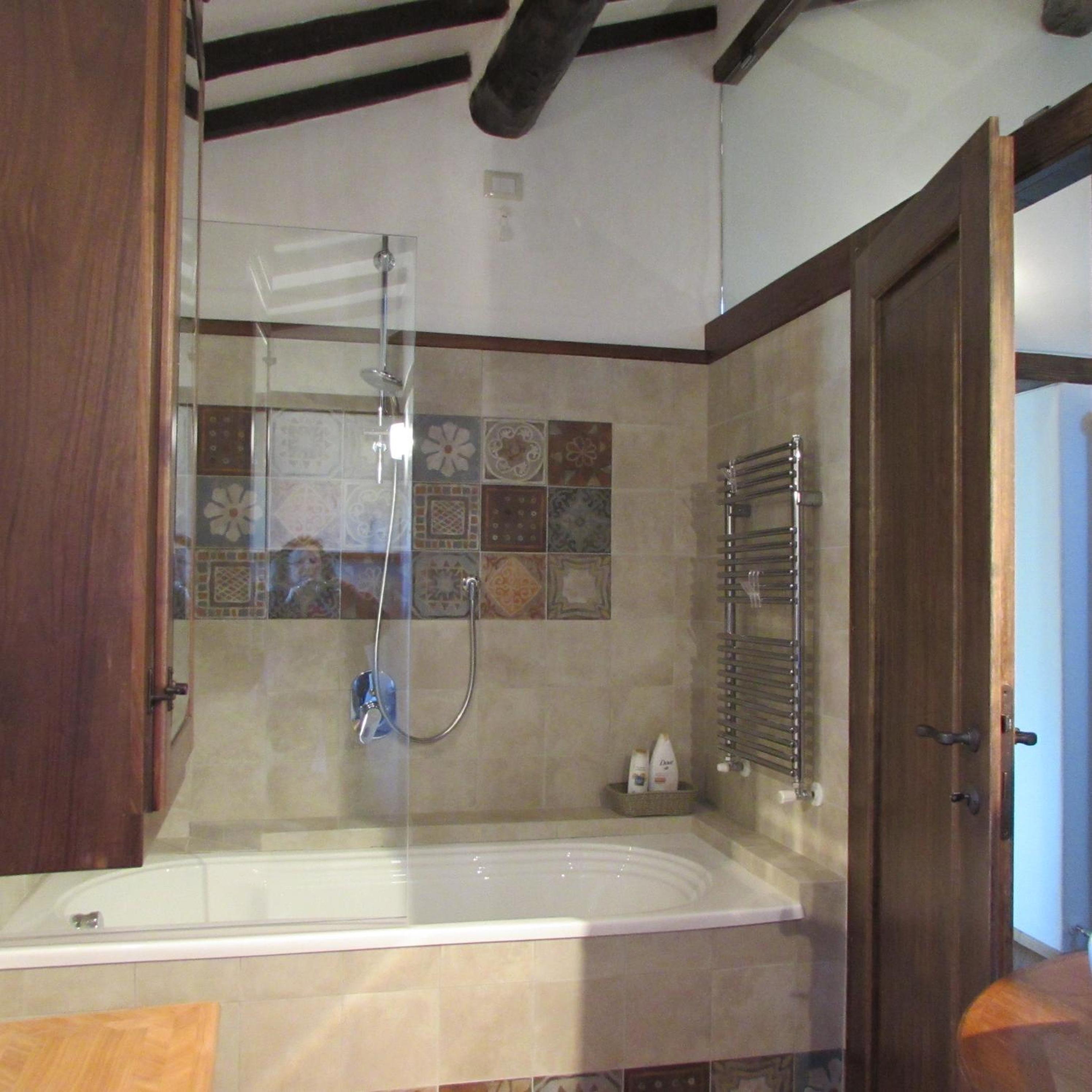 Double Room With Private Bathroom photo 2