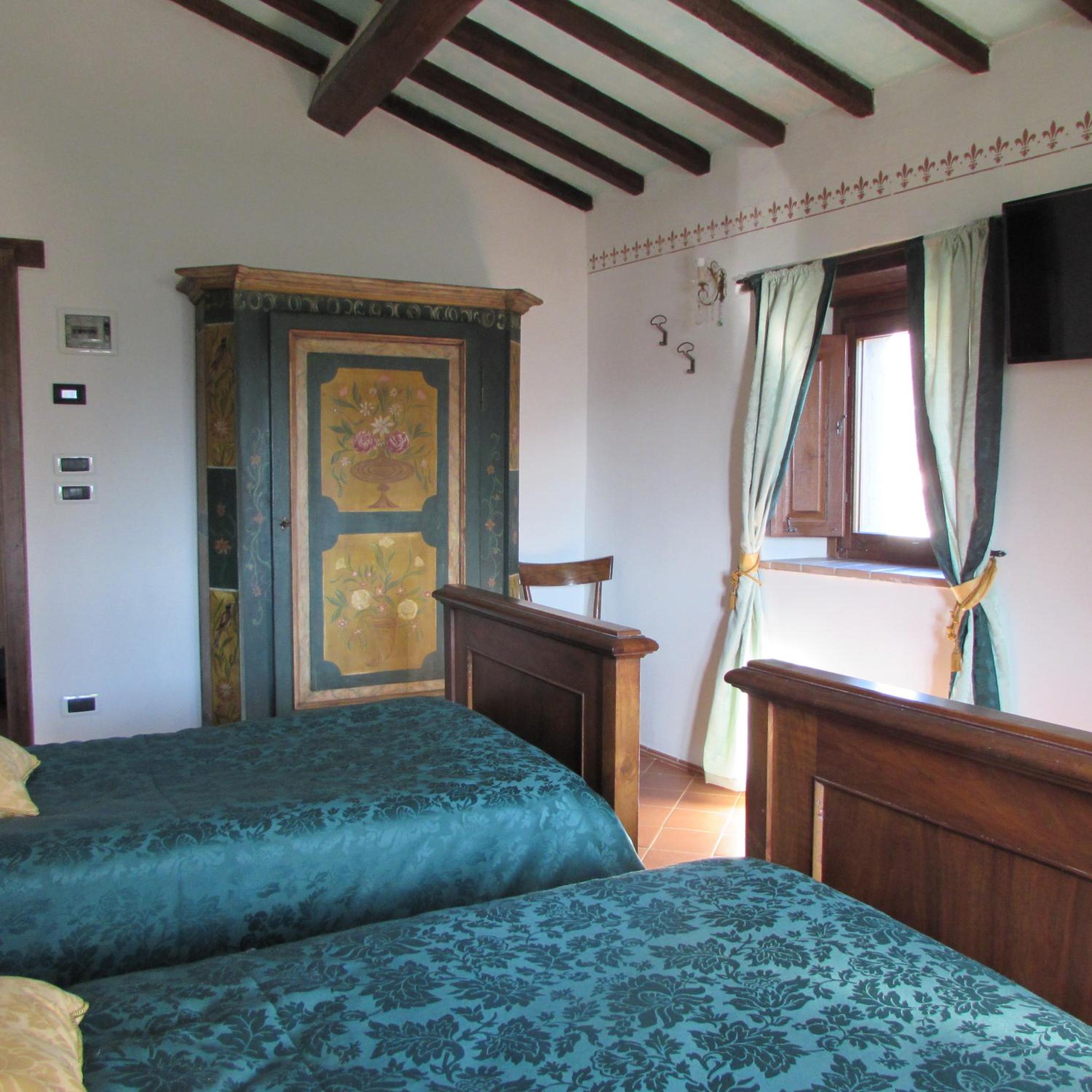 Twin Room With Private Bathroom photo 1