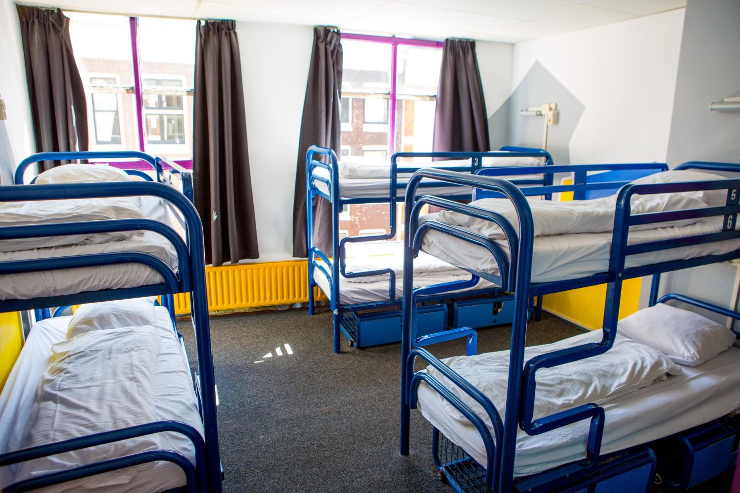 Private Mixed Dormitory Room (6 Adults) photo 2