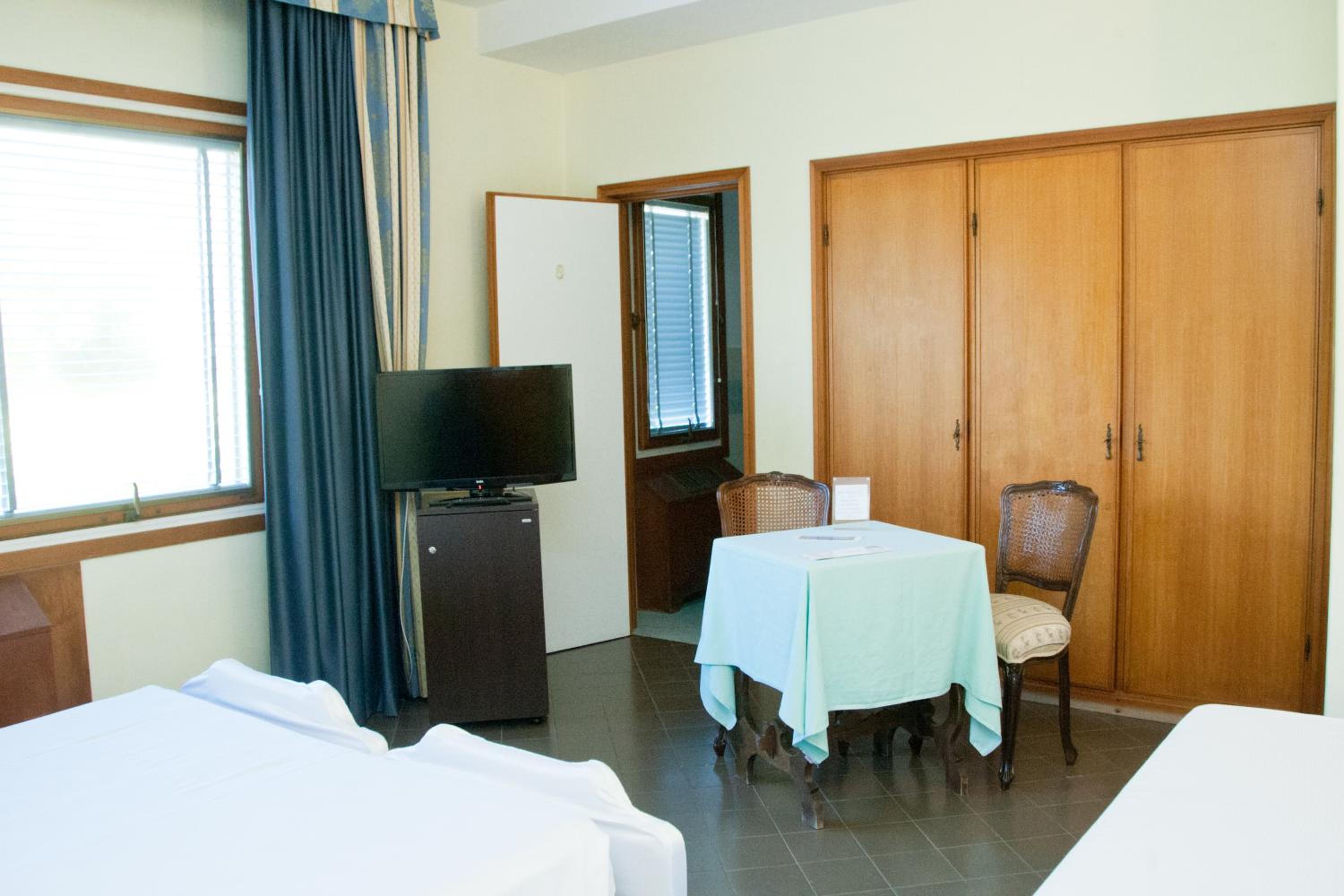 Standard Triple Room - Photo 1