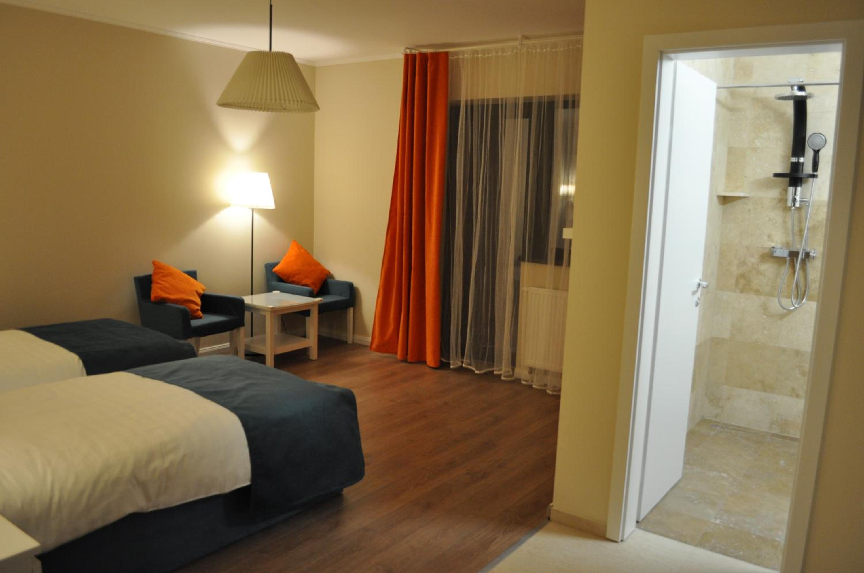 Economy Double or Twin Room photo 3