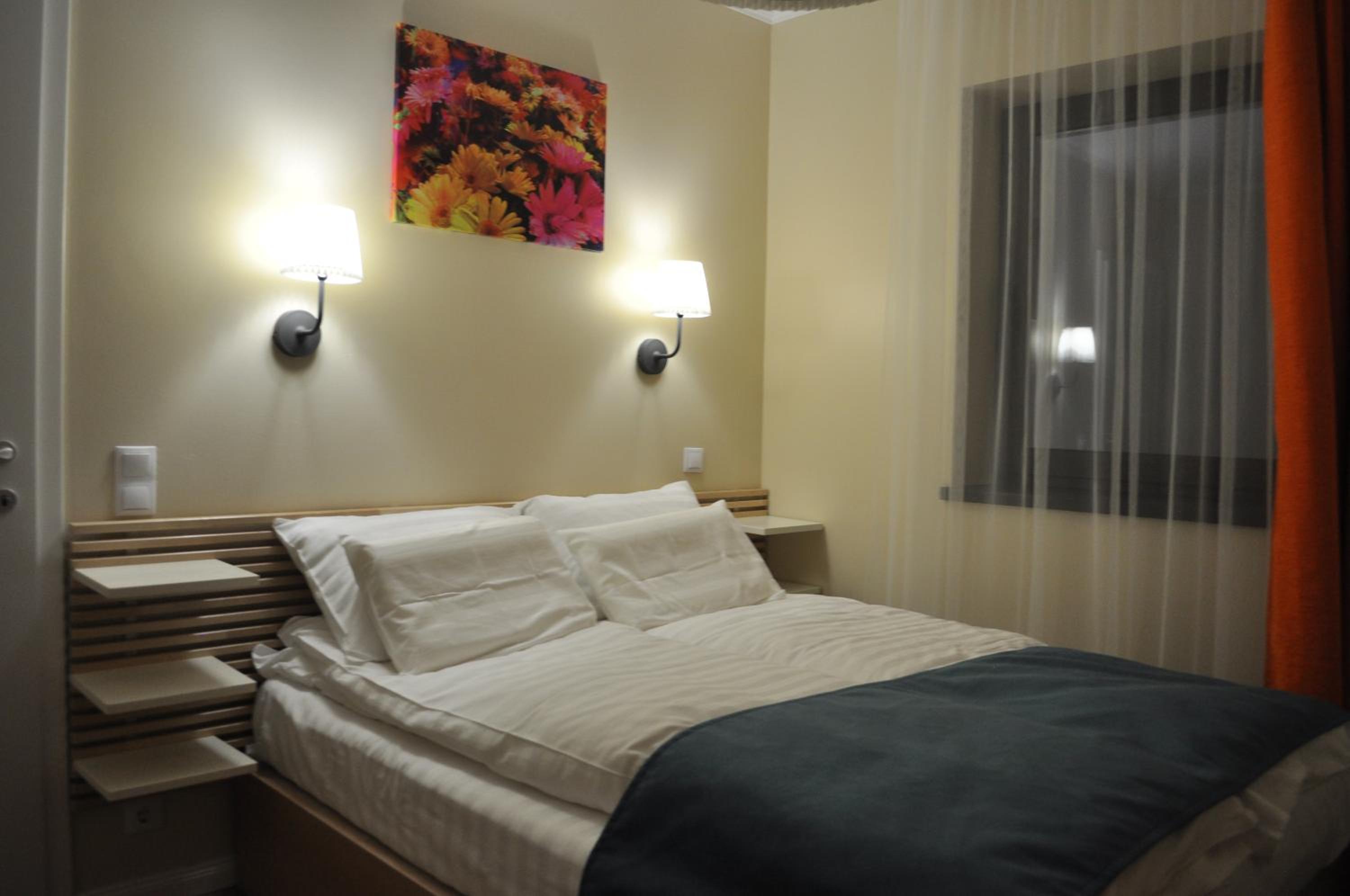 Suite with Spa Access photo 2