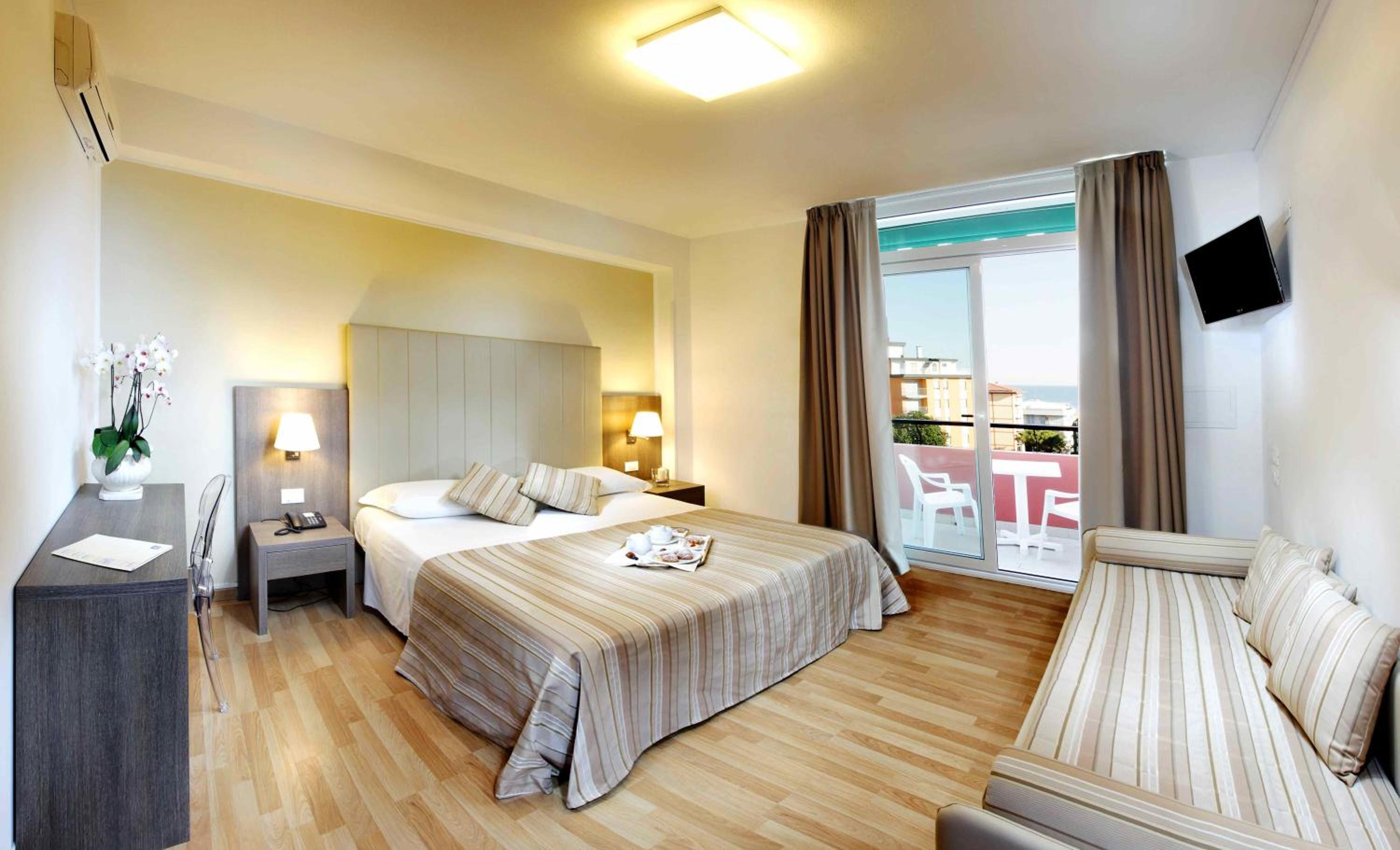 Superior Double or Twin Room - Photo 3