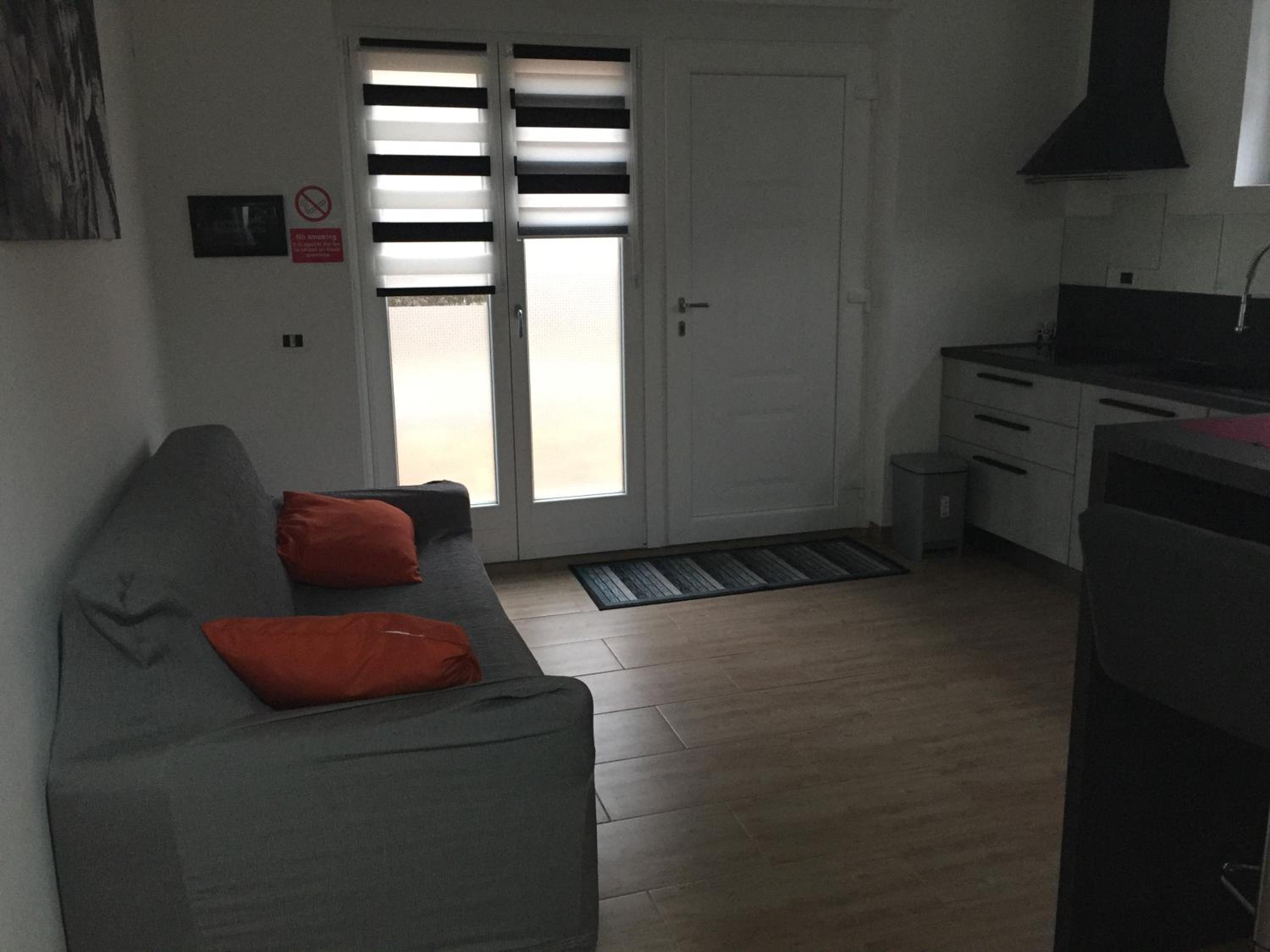 One-Bedroom Apartment - Ground Floor - Photo 40
