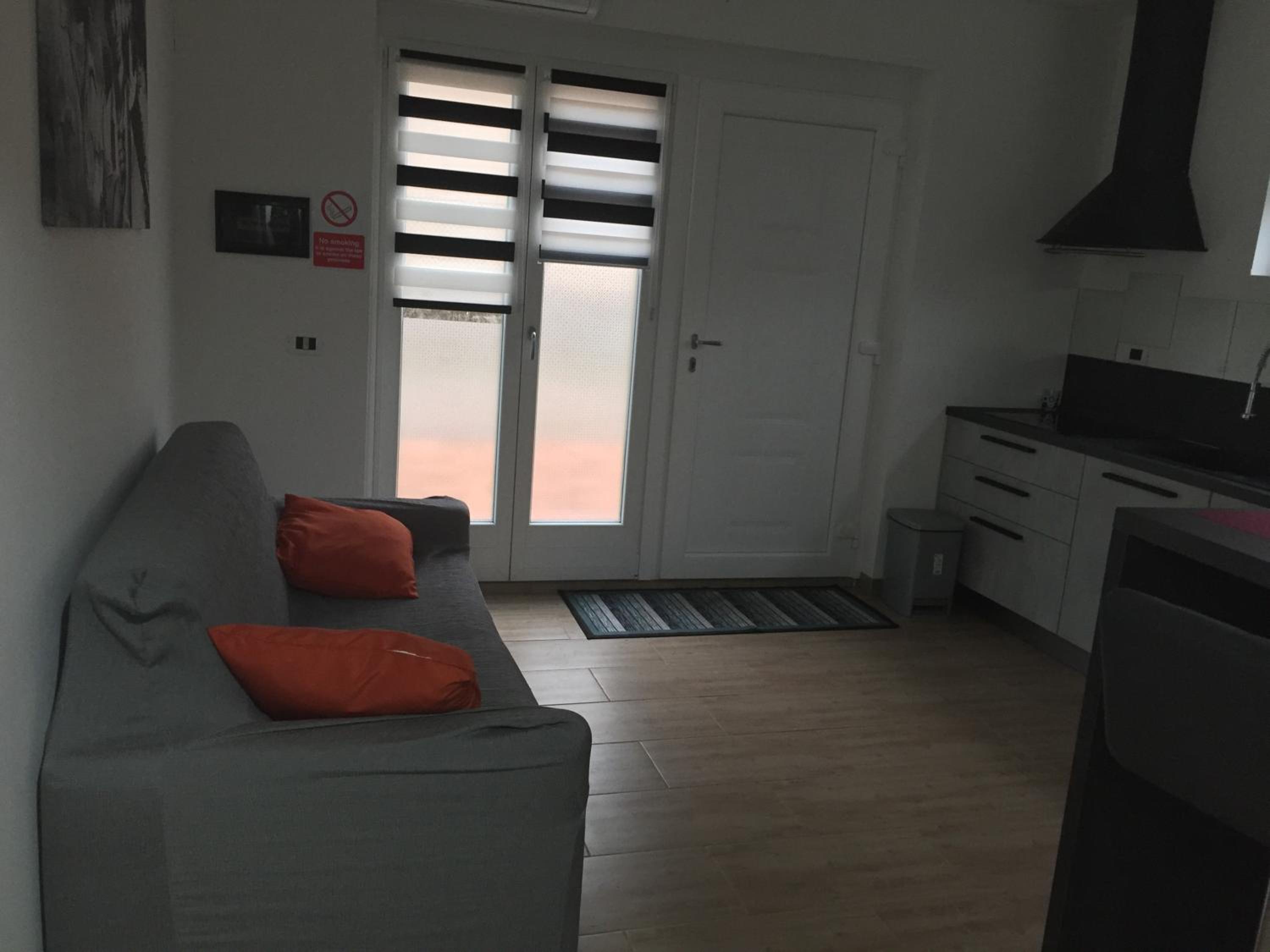 One-Bedroom Apartment - Ground Floor - Photo 38